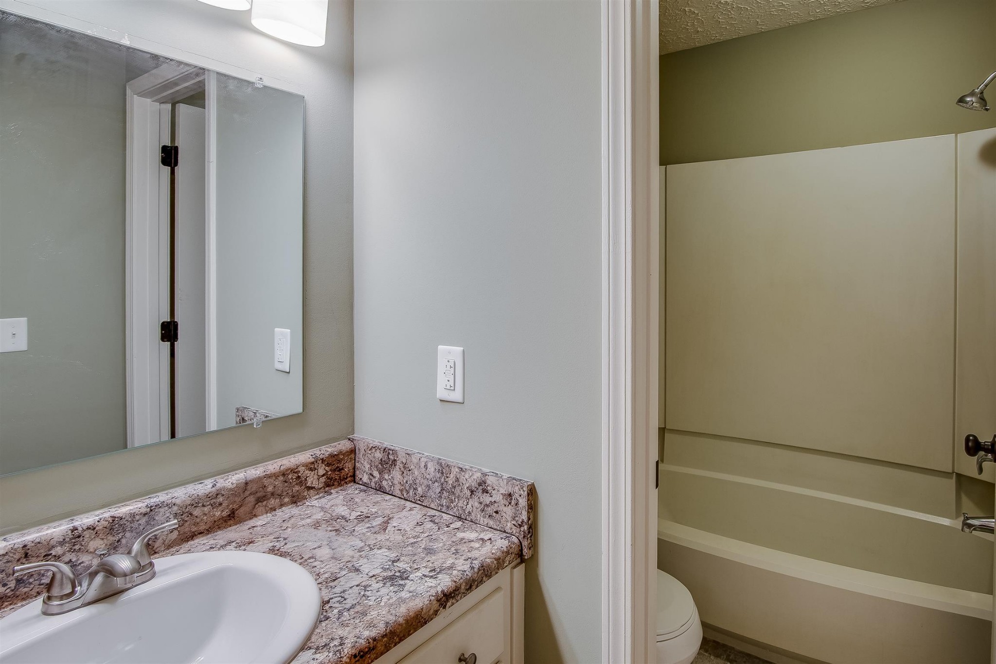 Image 11 of 45 For 9551 92nd Terrace