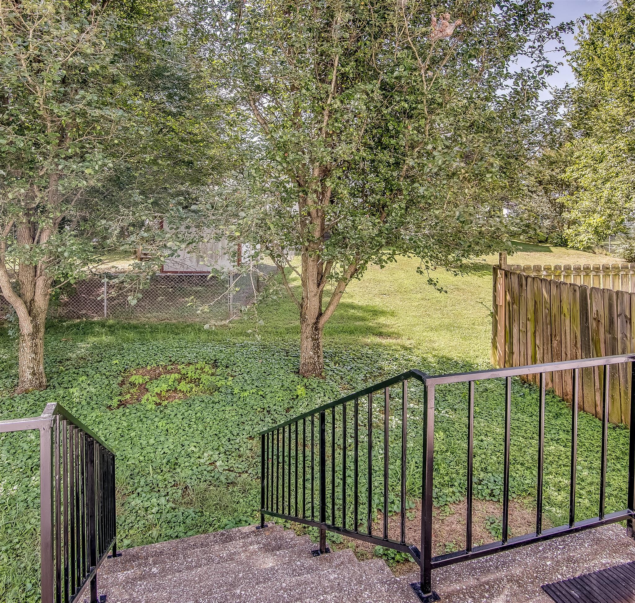 Image 16 of 45 For 9551 92nd Terrace