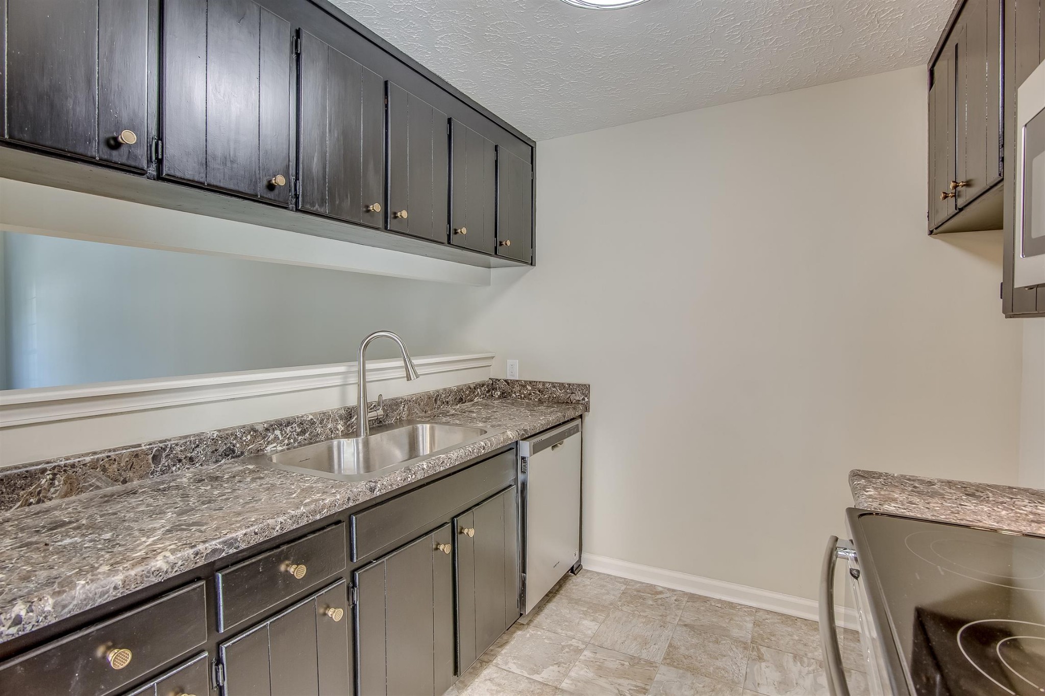 Image 7 of 45 For 9551 92nd Terrace