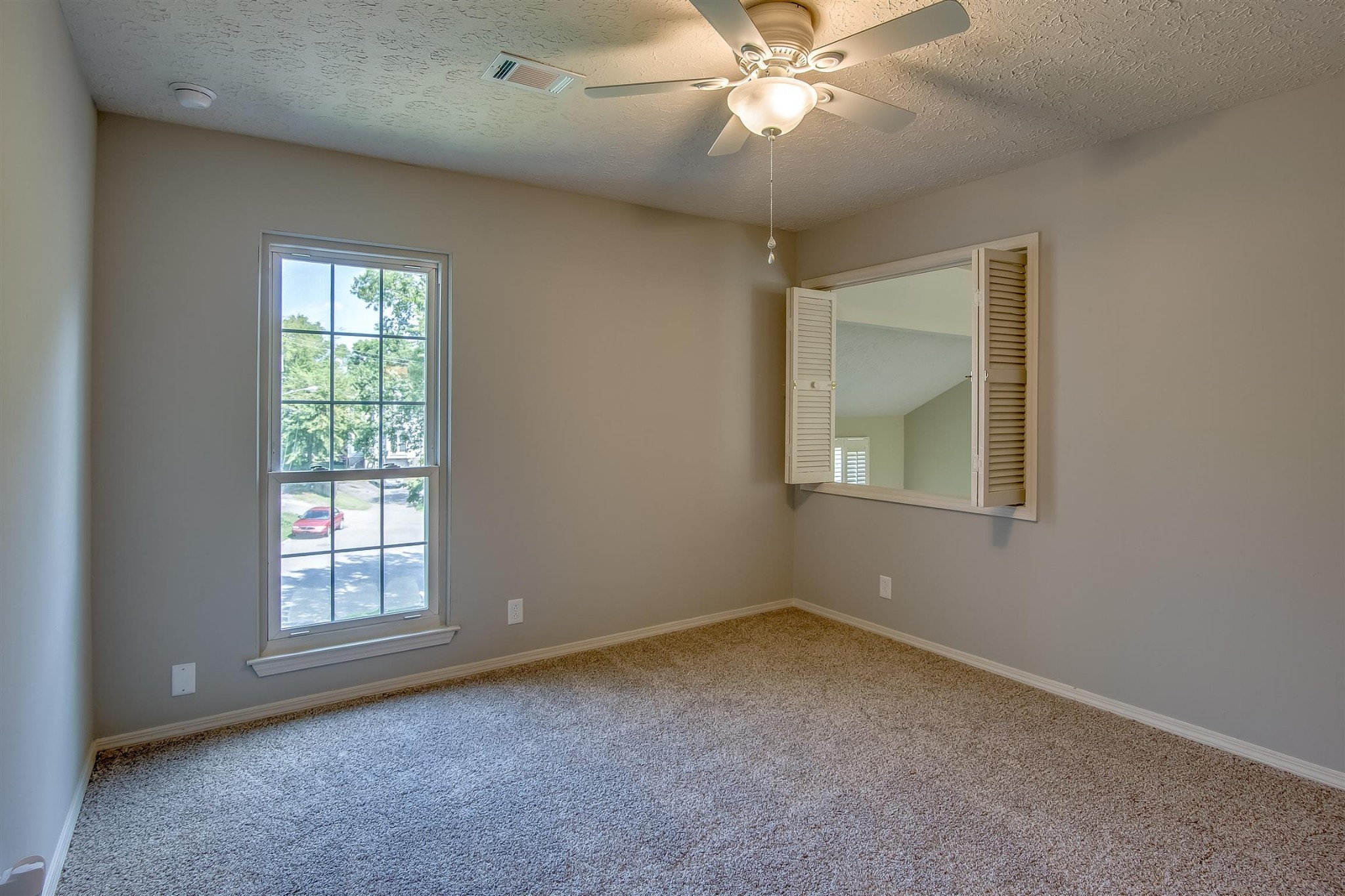 Image 9 of 45 For 9551 92nd Terrace