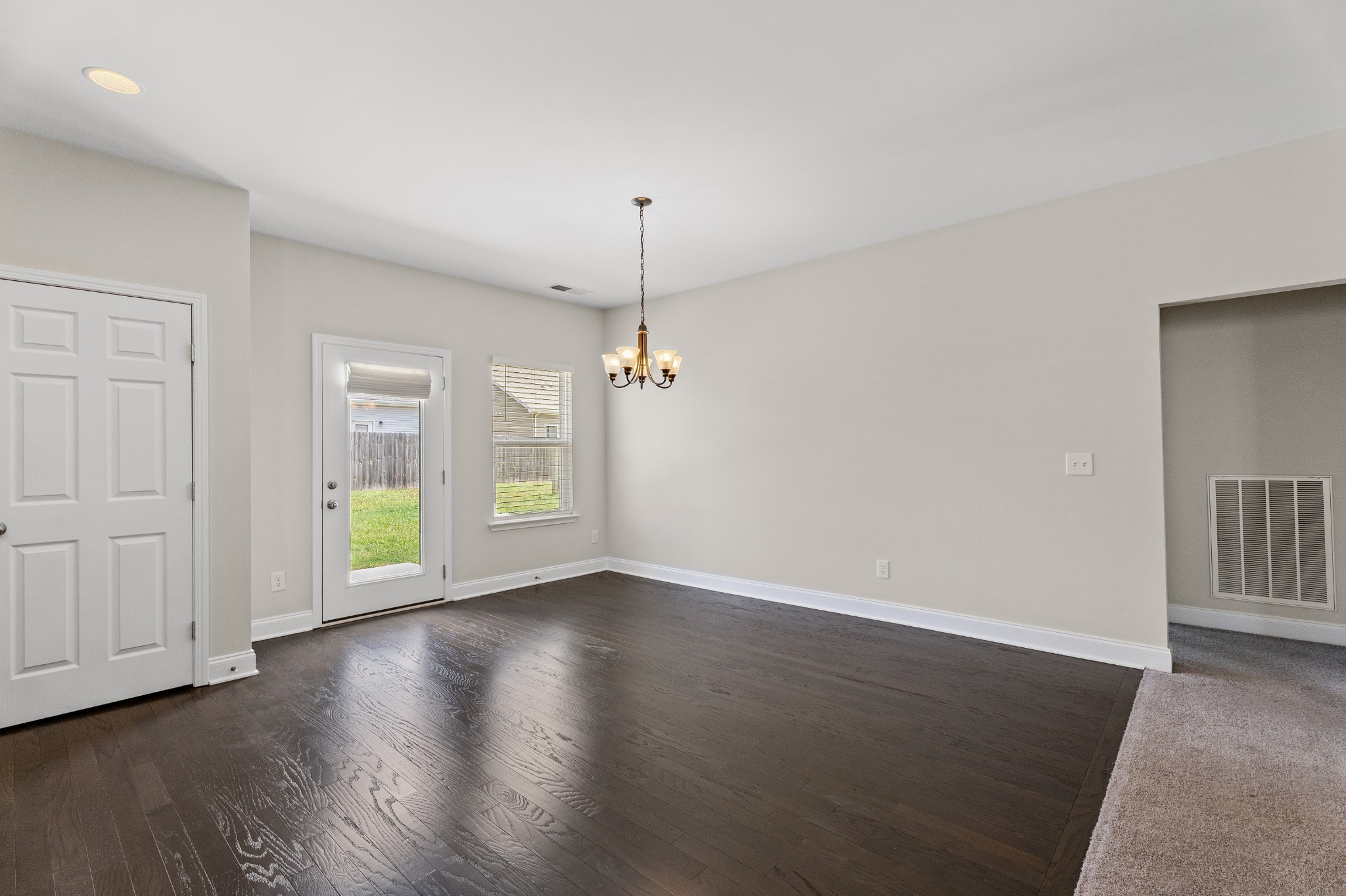 Image 15 of 25 For 3401 Fort King Street 103