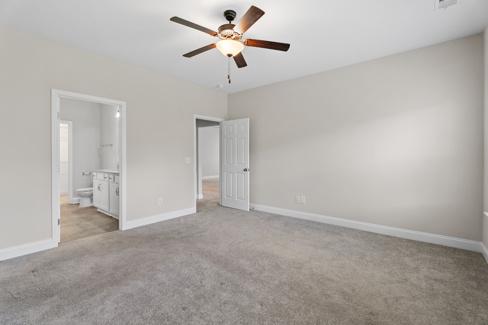 Image 18 of 25 For 3401 Fort King Street 103