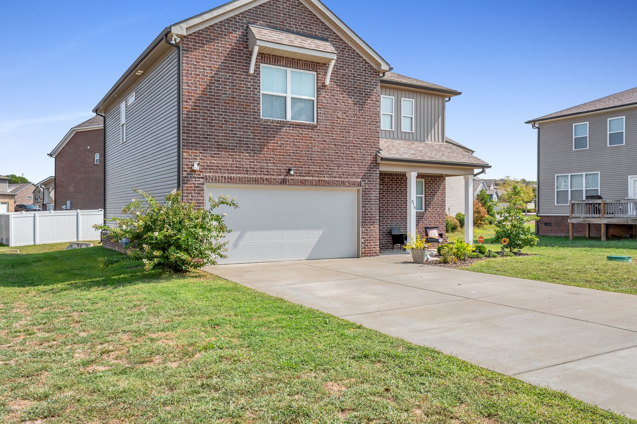 Image 3 of 19 For 654 Midway Drive A