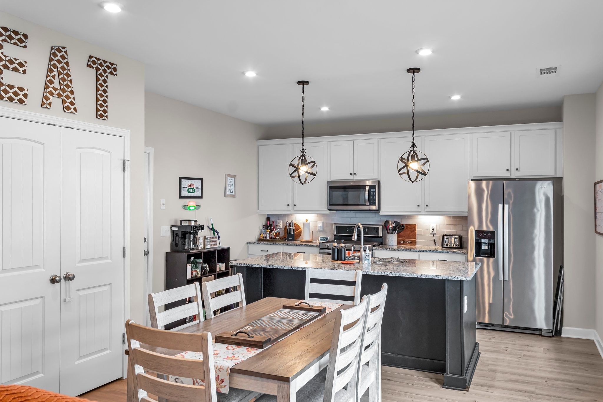 Image 6 of 19 For 654 Midway Drive A