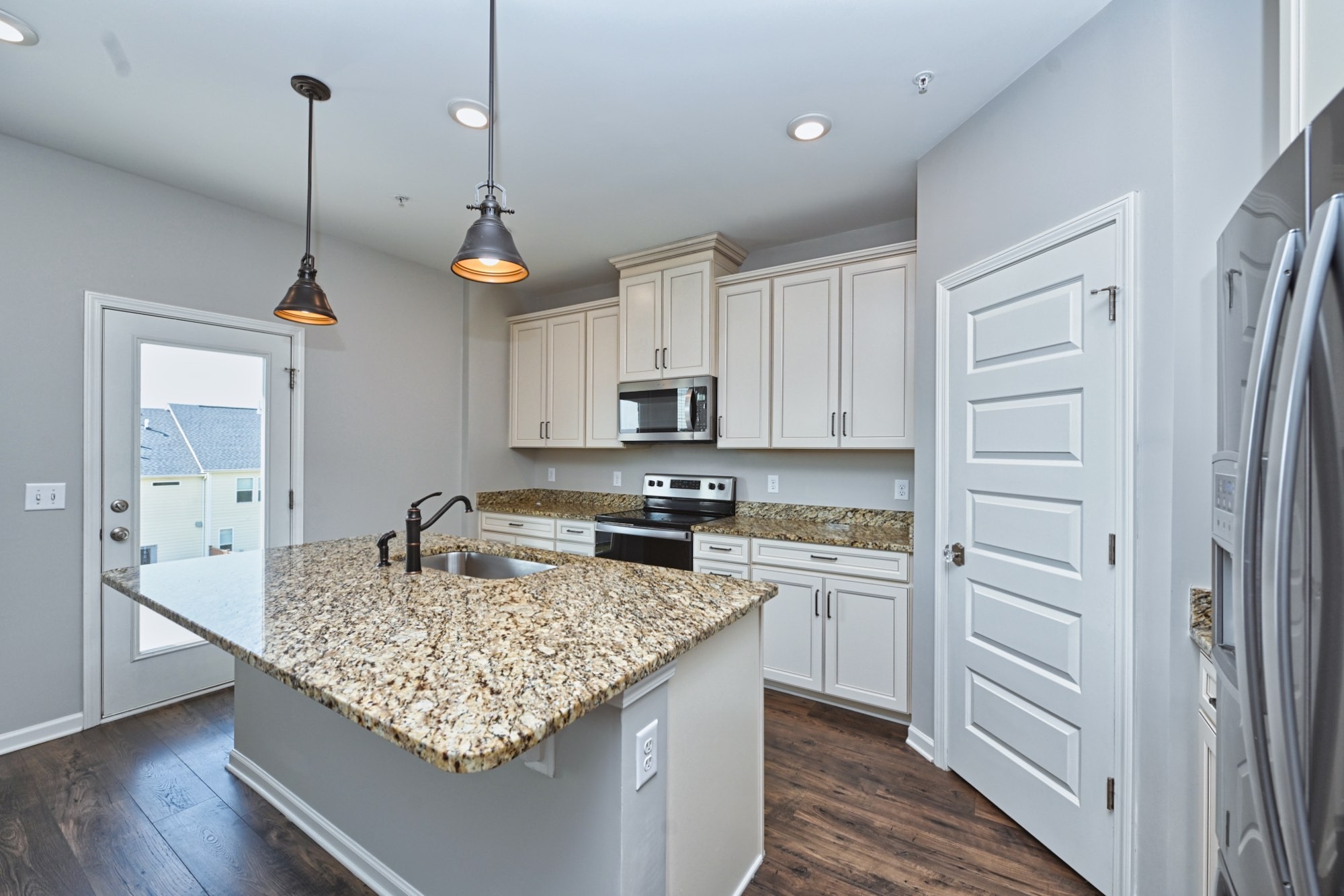 Image 12 of 20 For 8100 56th Terrace