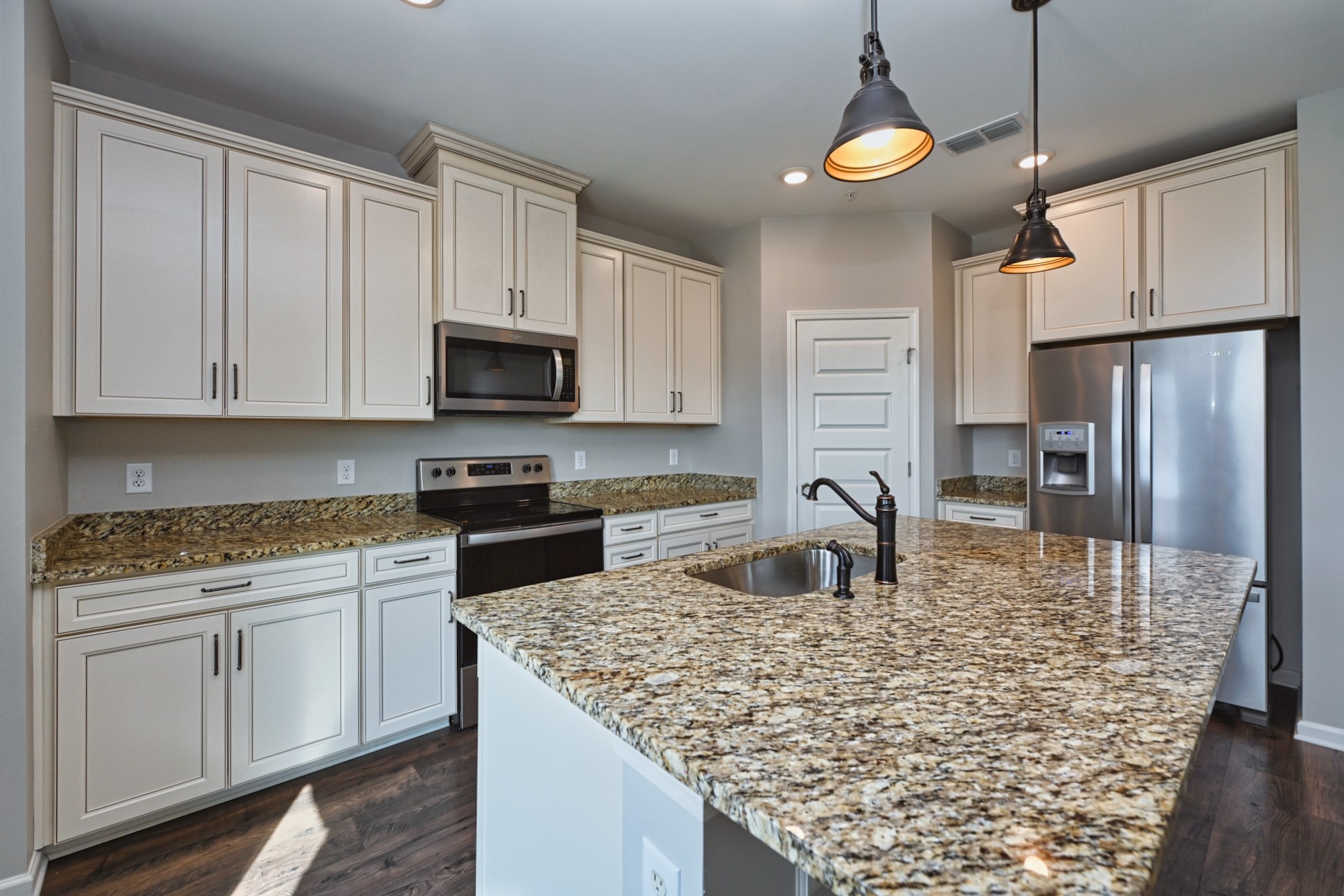 Image 15 of 20 For 8100 56th Terrace