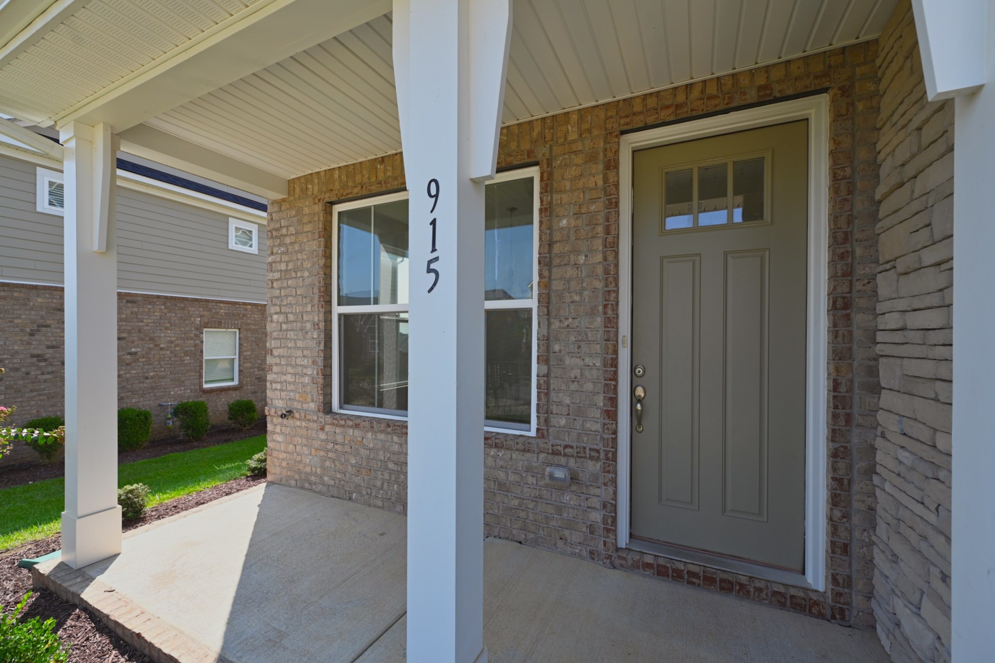 Image 5 of 20 For 8100 56th Terrace