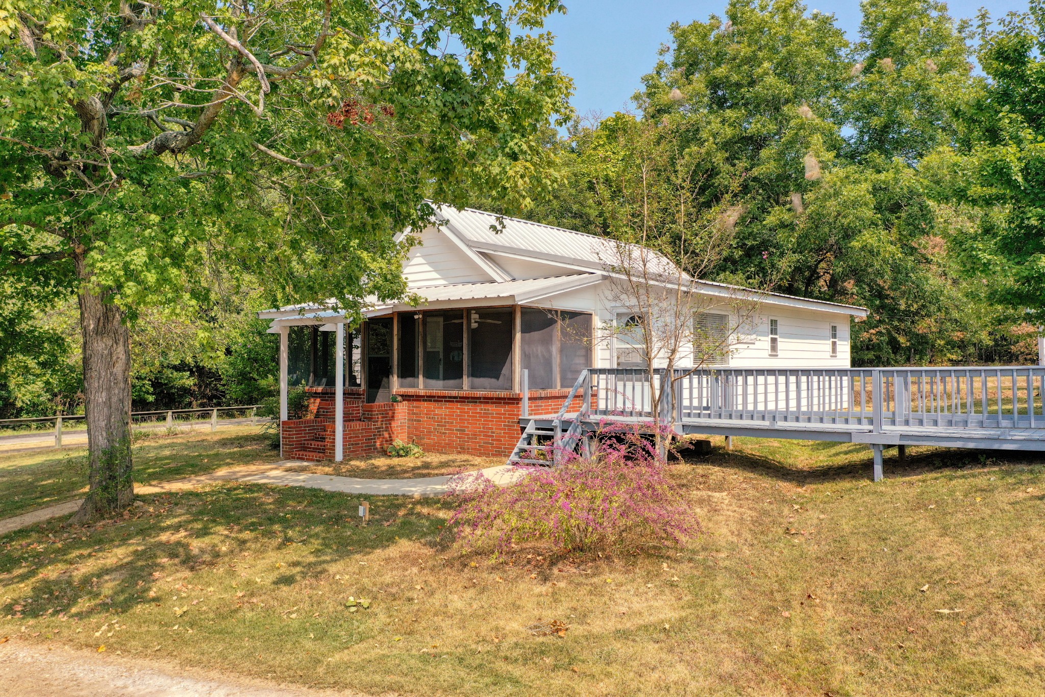 Image 9 of 19 For 4221 32nd Circle