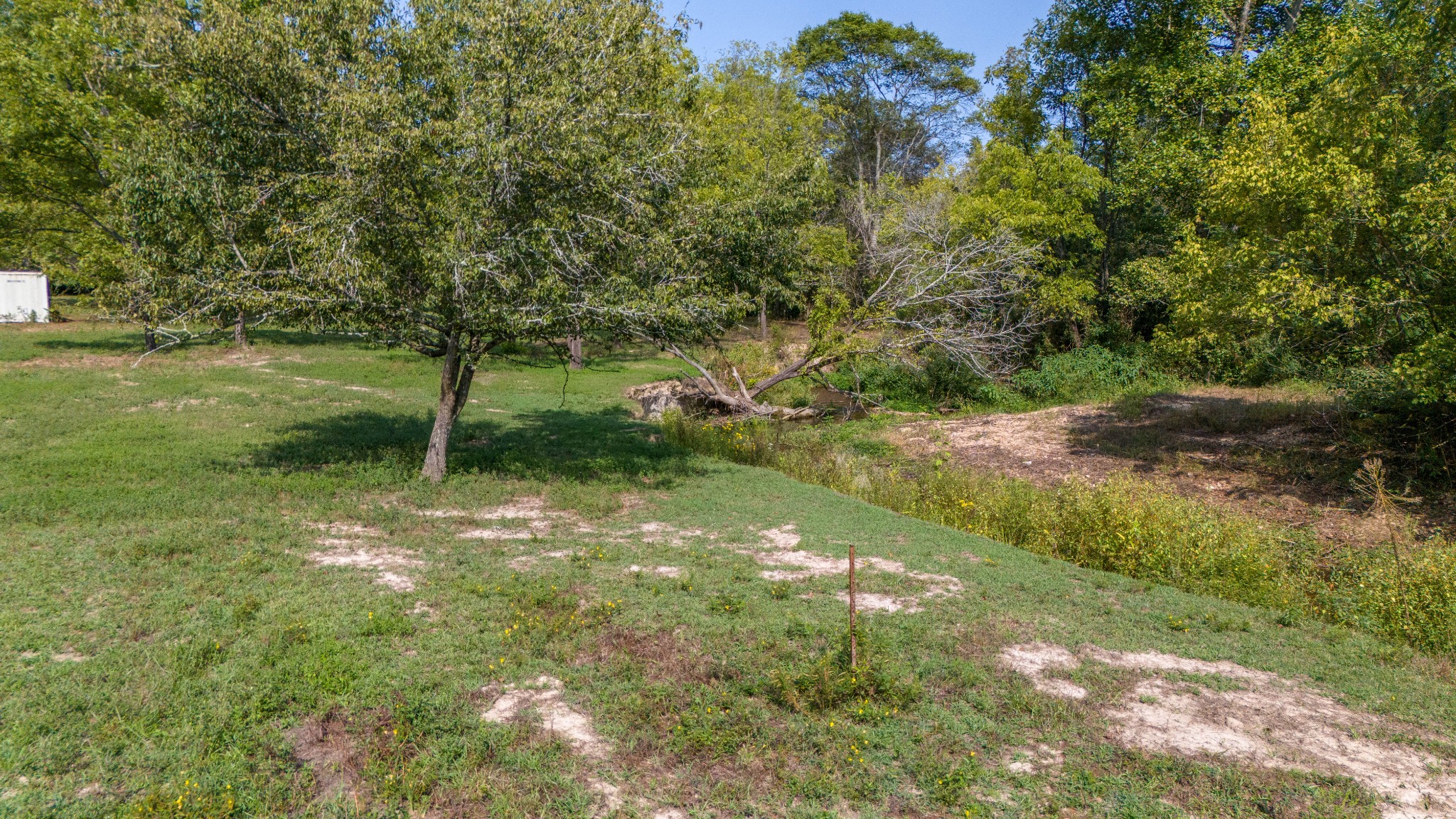 Image 9 of 44 For 1041 163rd Avenue Road