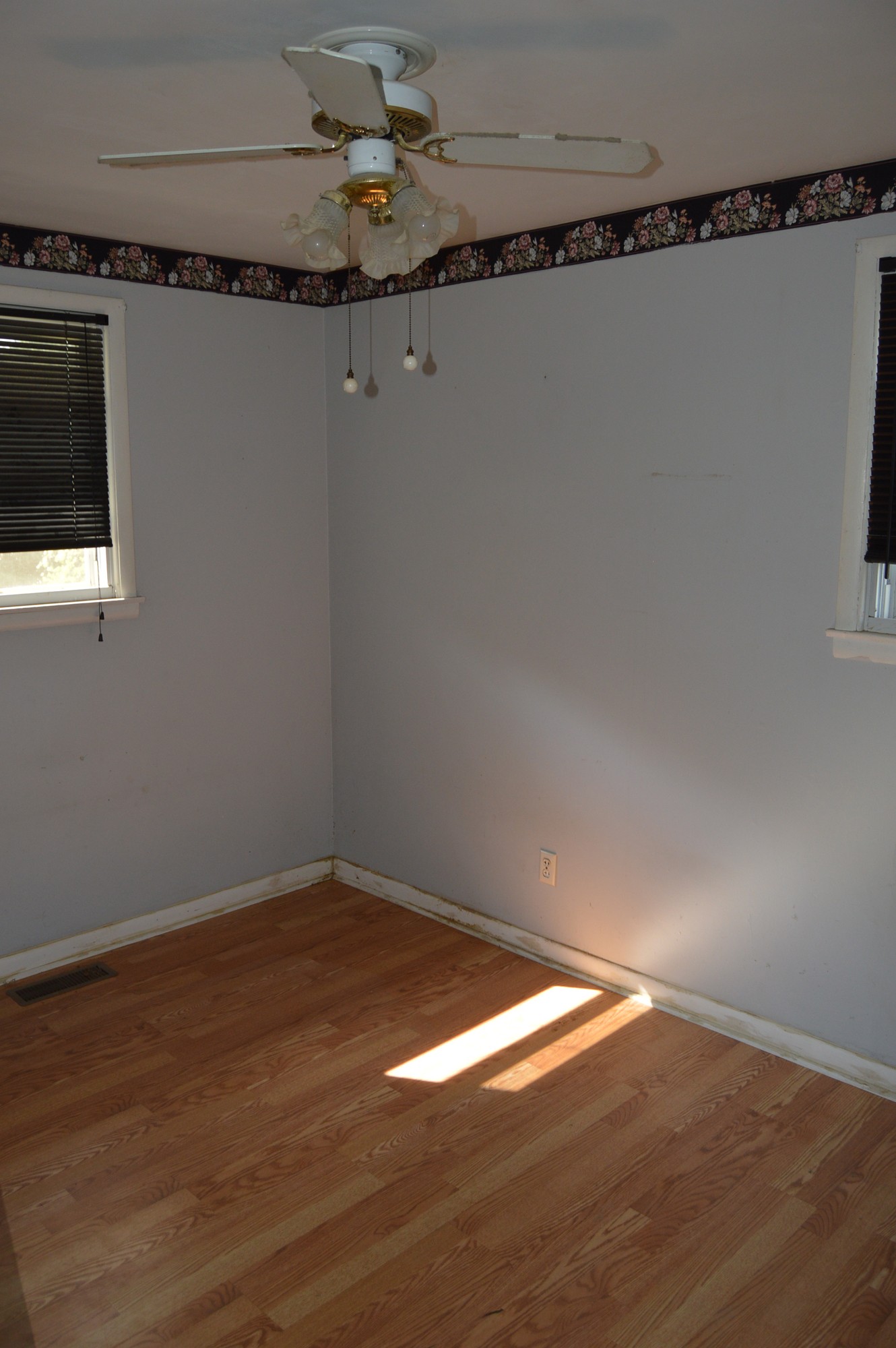 Listing photo id 13 for 8276 Star Blaze Drive