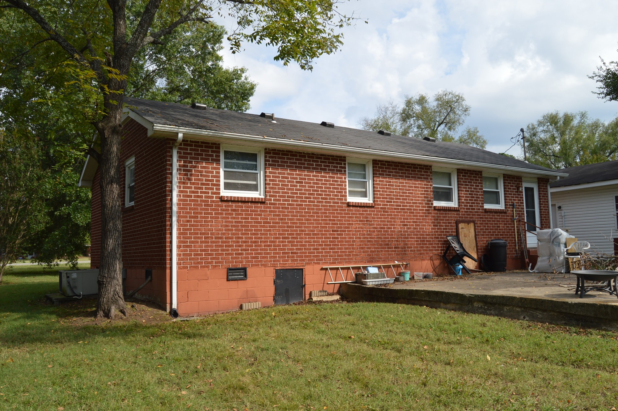 Listing photo id 2 for 8276 Star Blaze Drive