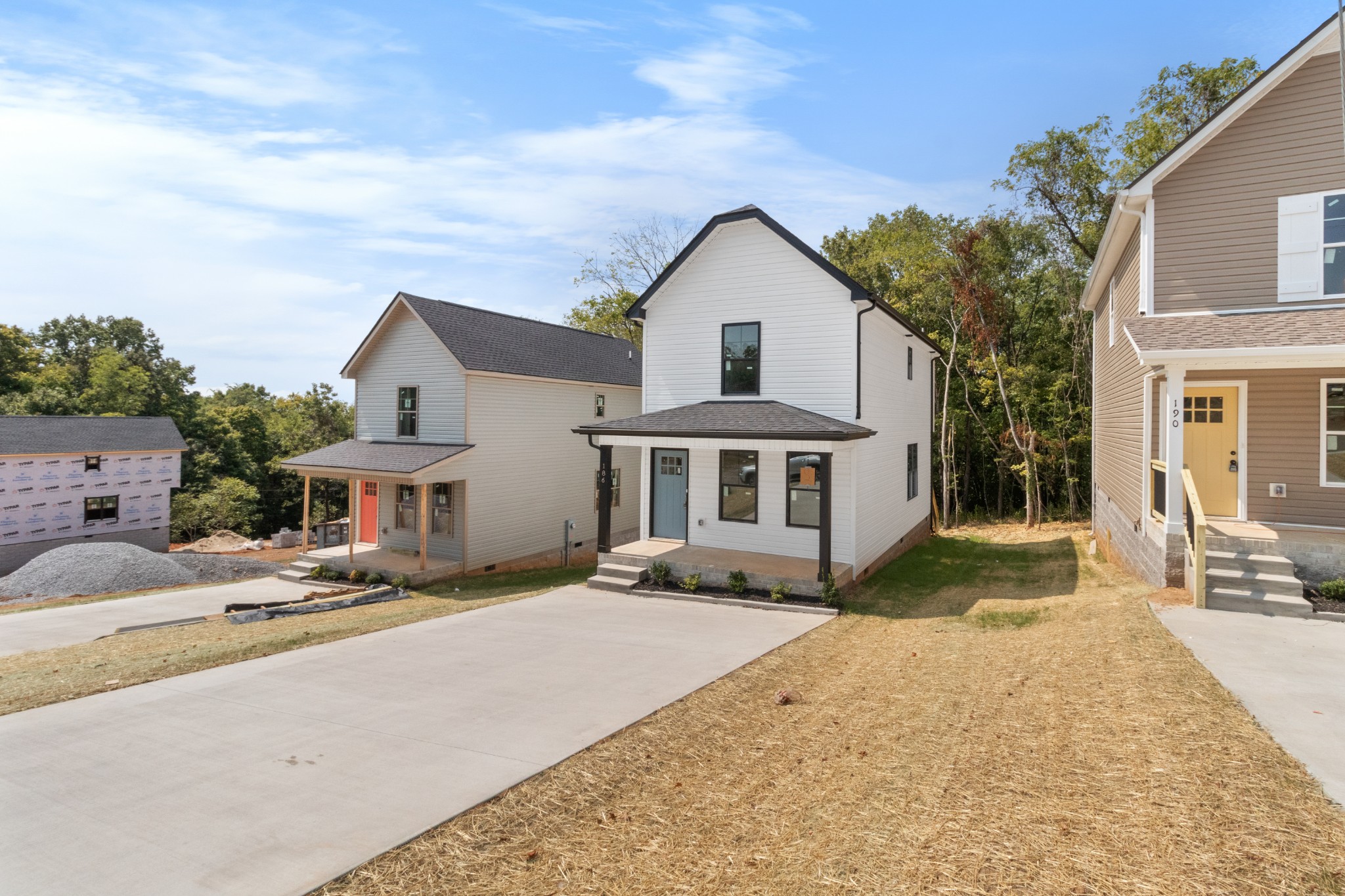 Image 2 of 13 For 8433 109th St