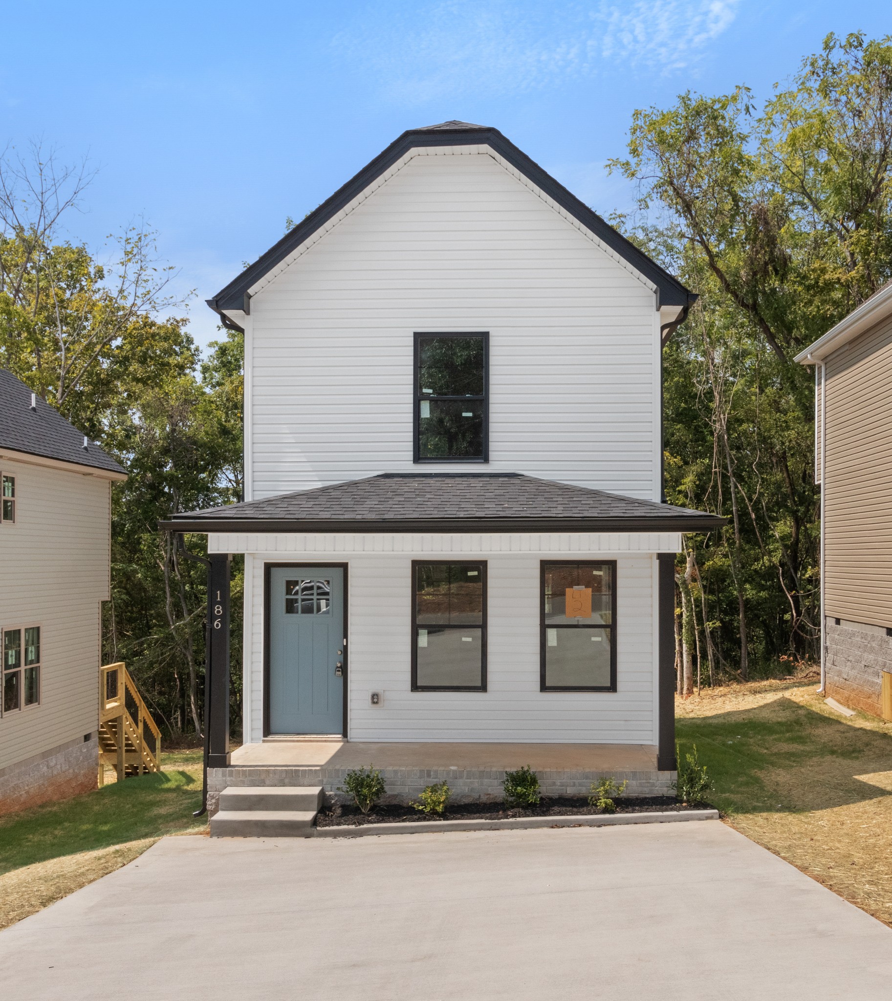 Image 3 of 13 For 8433 109th St