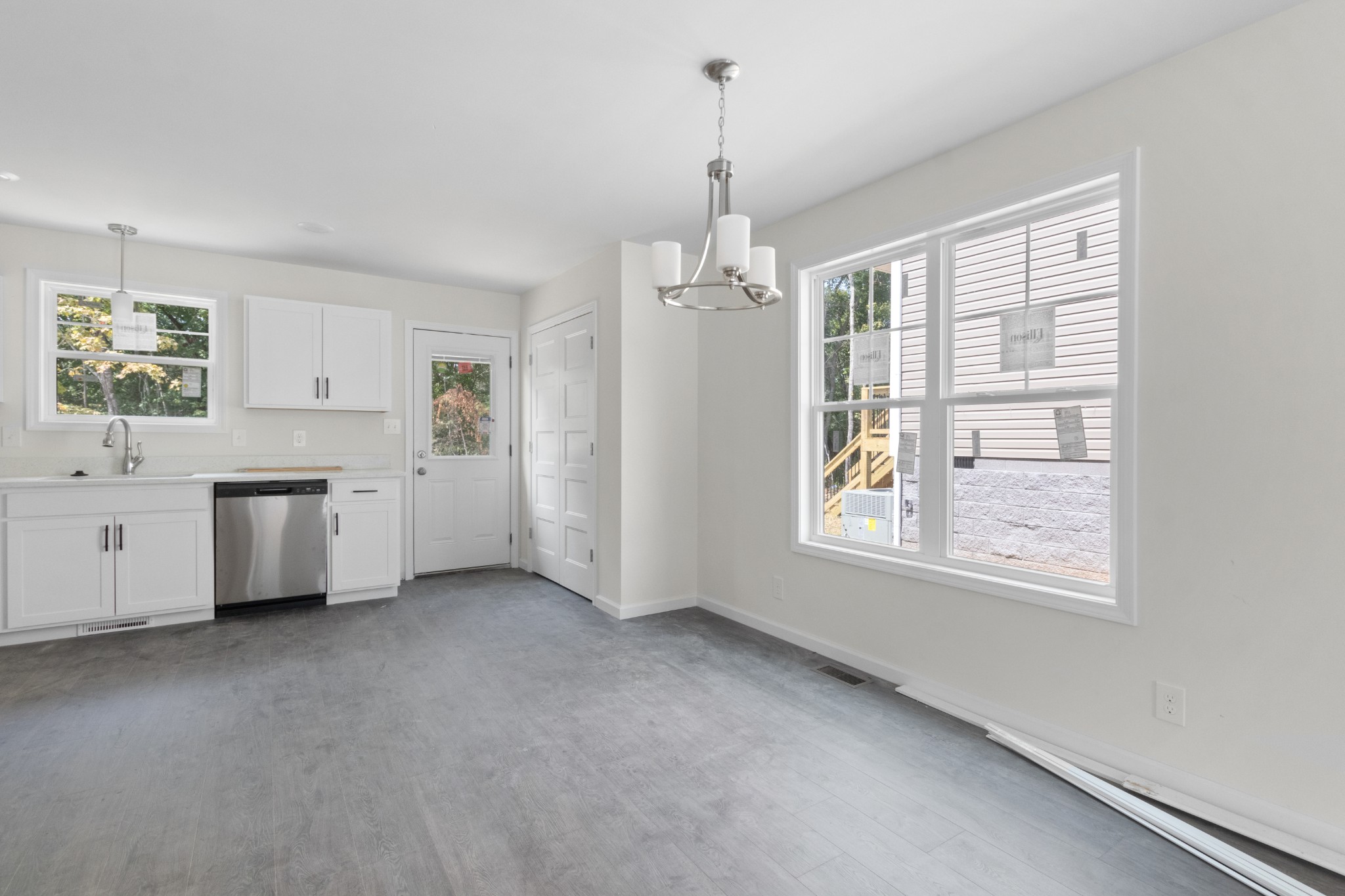 Image 9 of 13 For 8433 109th St