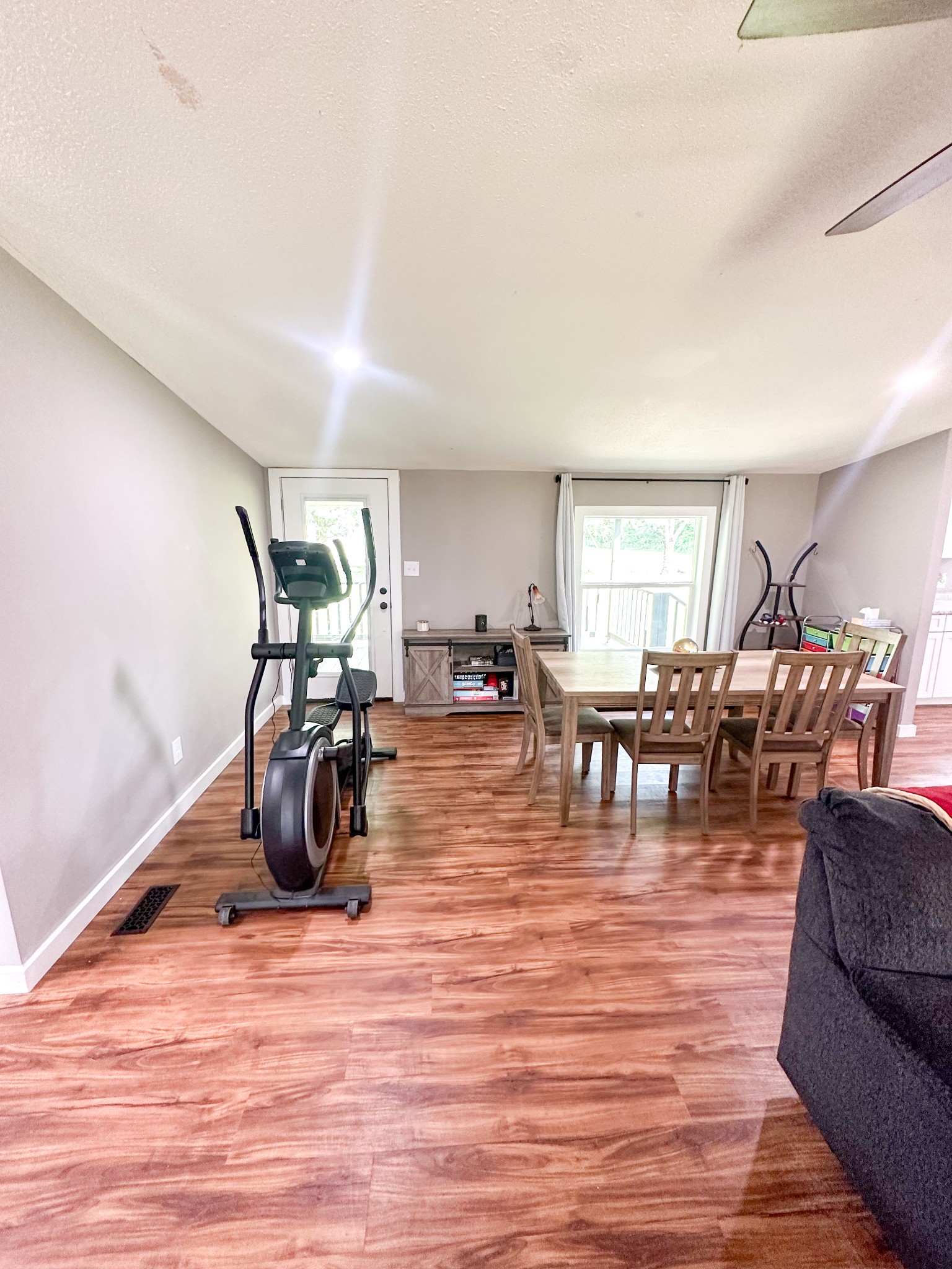 Image 8 of 14 For 17151 4th Lane