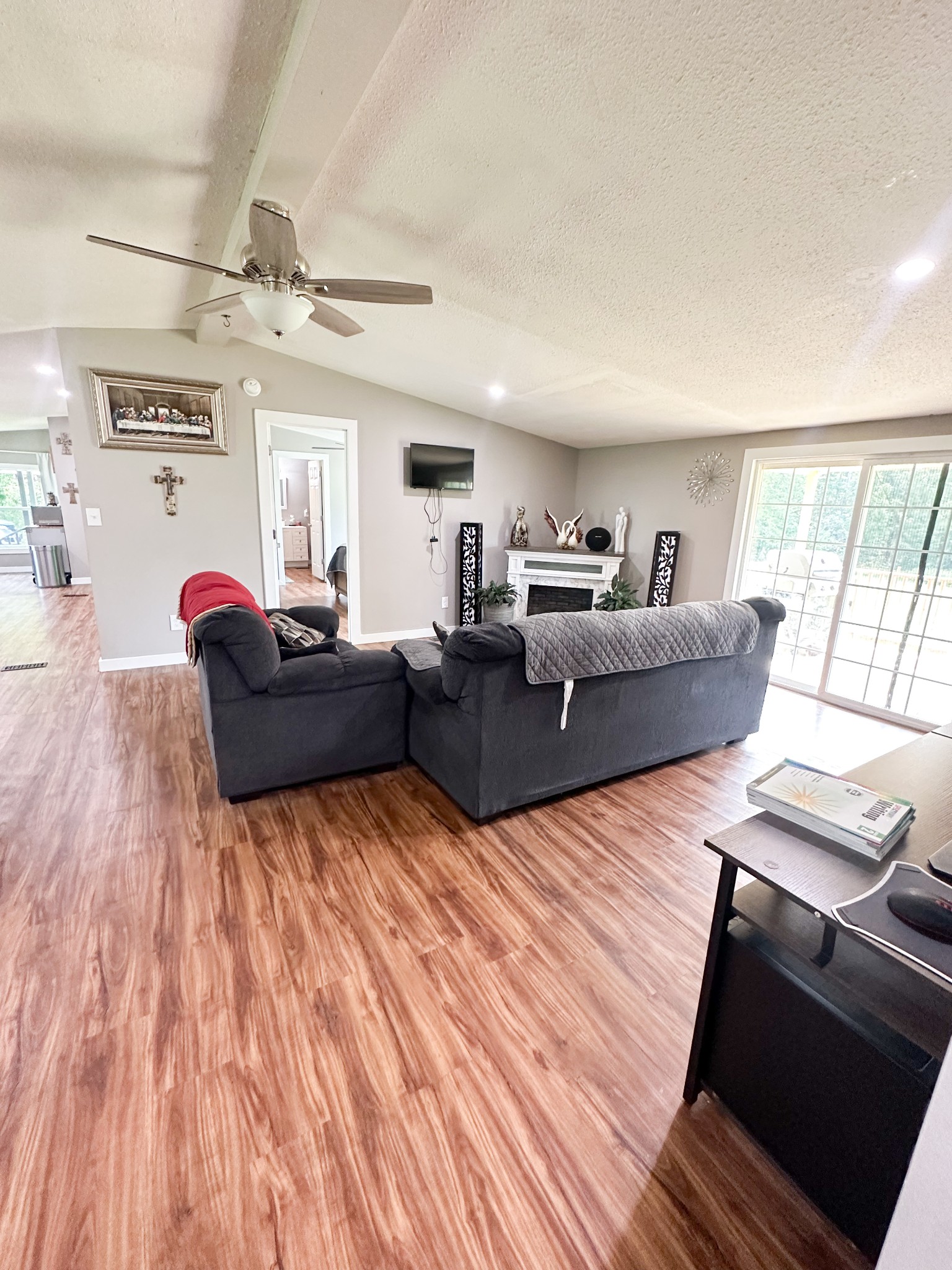 Image 9 of 14 For 17151 4th Lane