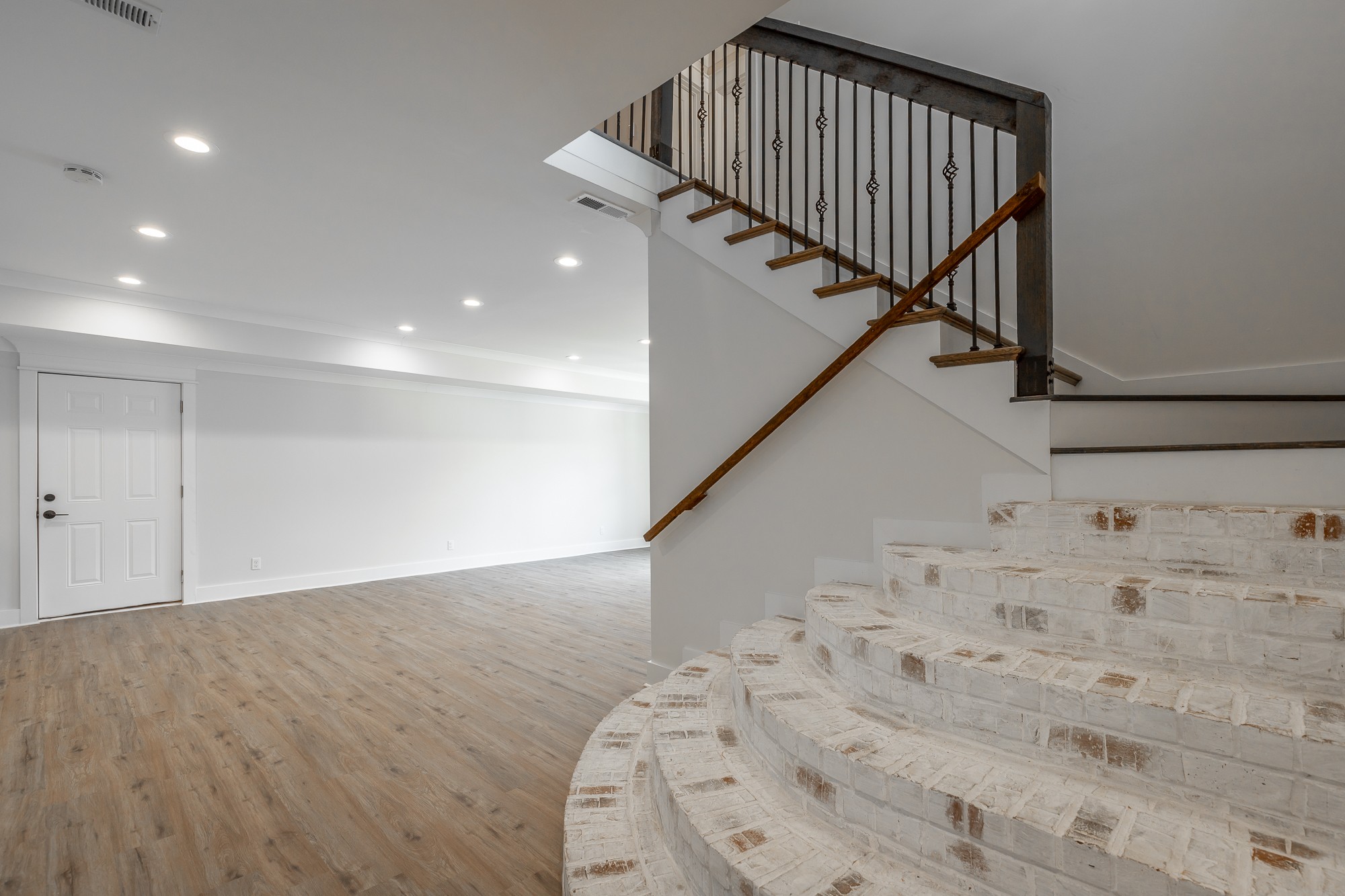 Image 2 of 5 For 9391 Stafford Drive