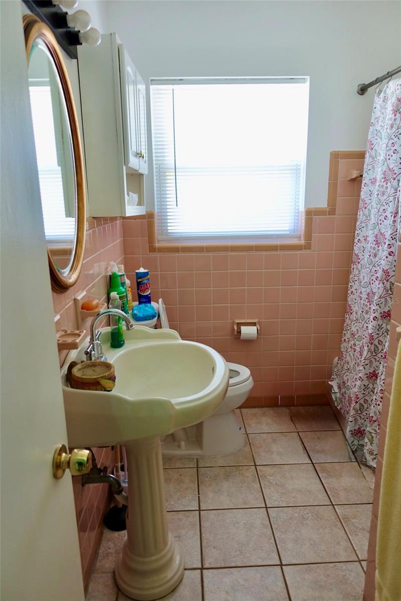 Image 8 of 12 For 2810 Lake Weir Avenue