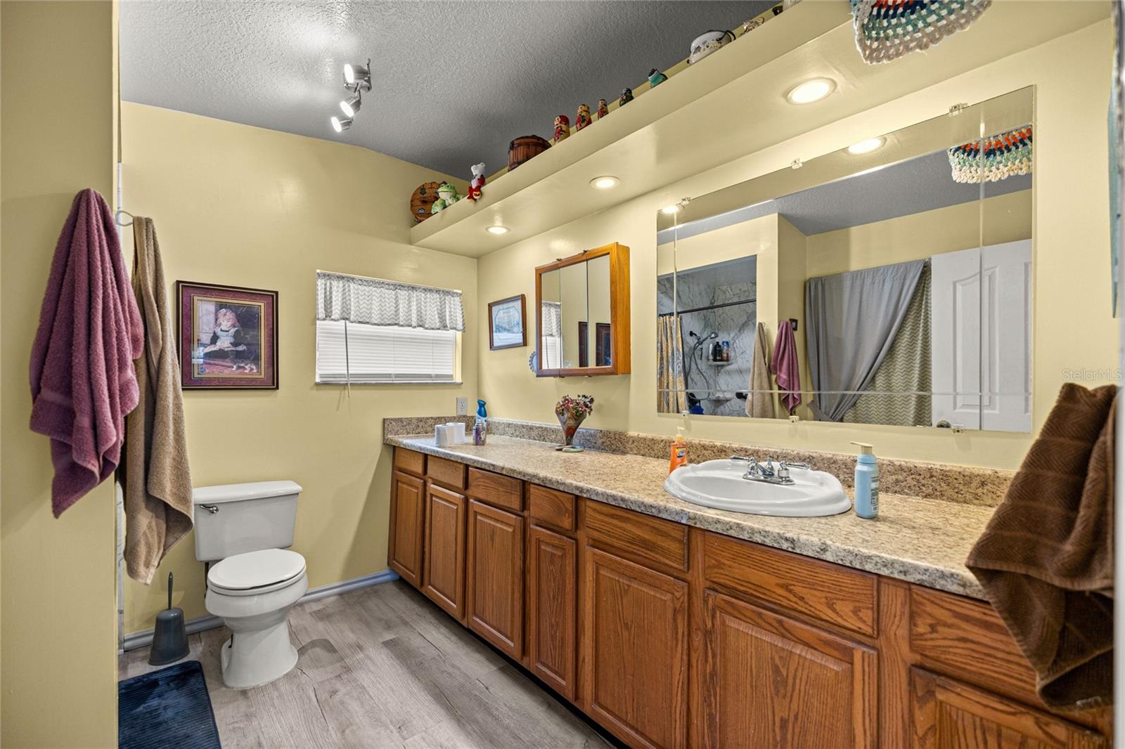 Image 12 of 27 For 22535 117th Street