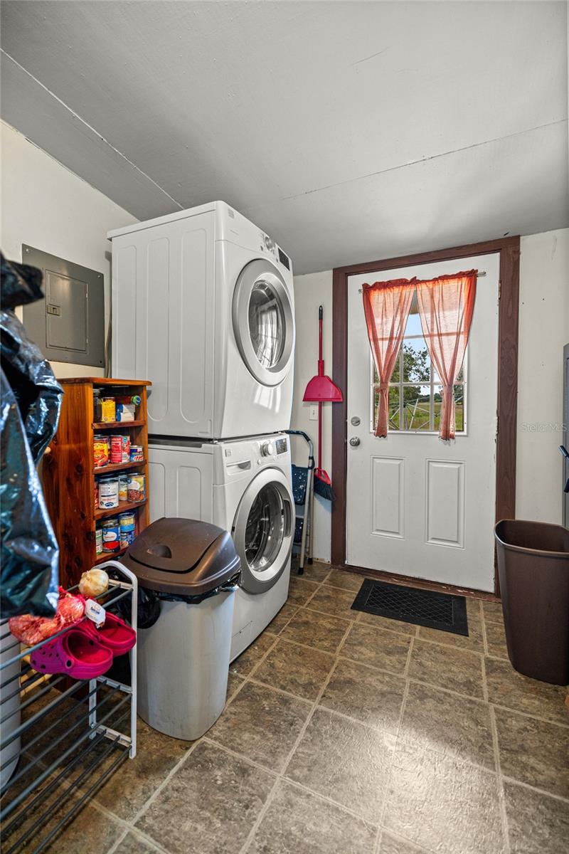 Image 16 of 27 For 22535 117th Street