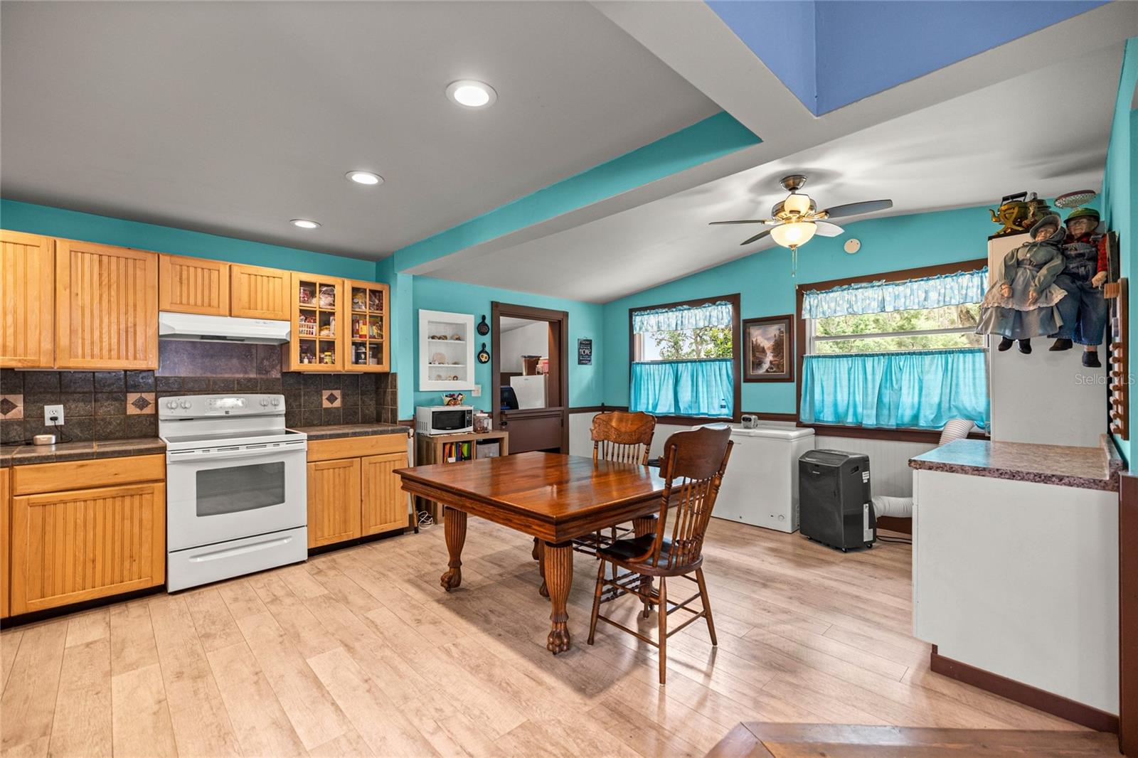 Image 17 of 27 For 22535 117th Street