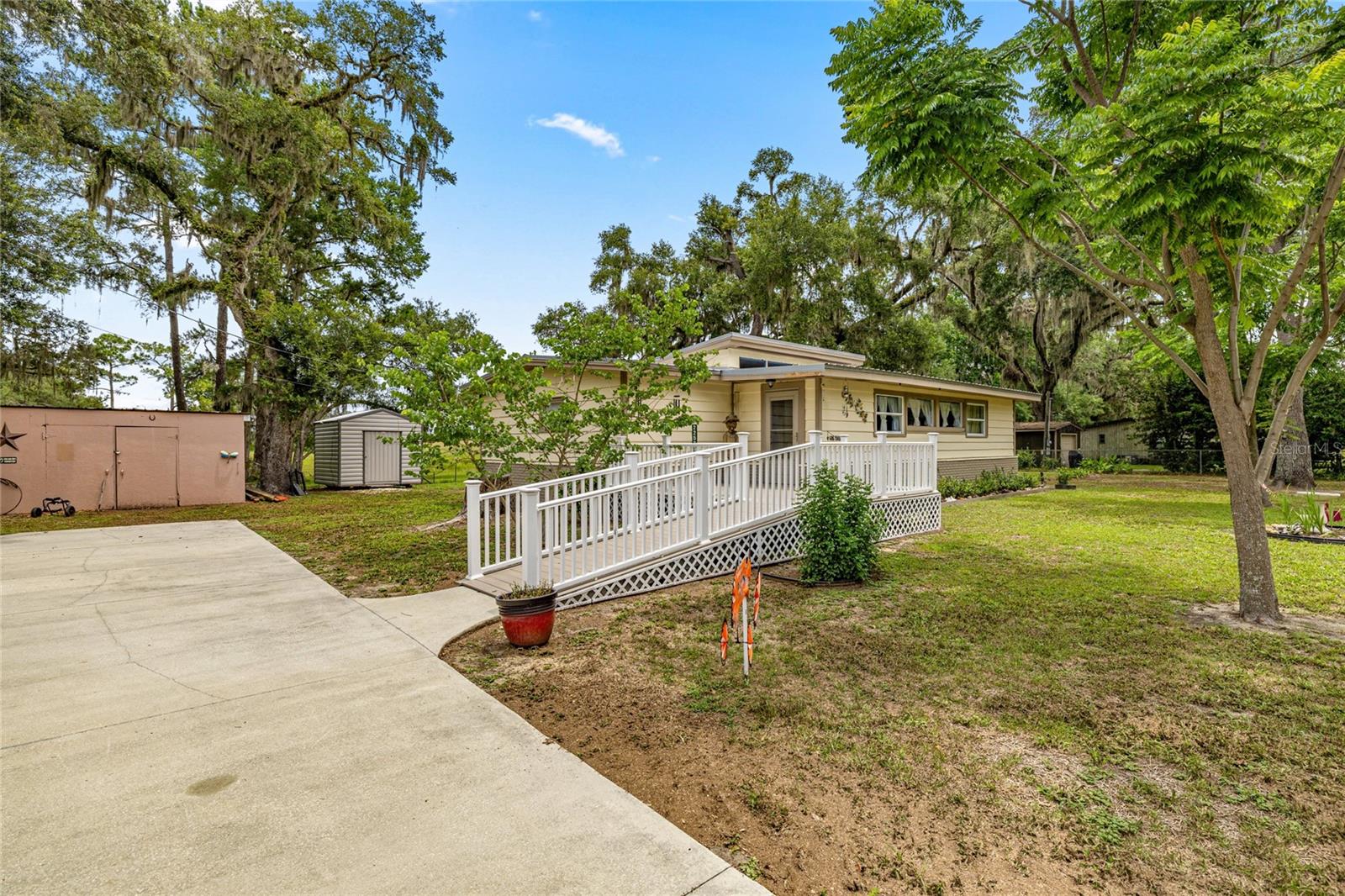 Image 7 of 27 For 22535 117th Street