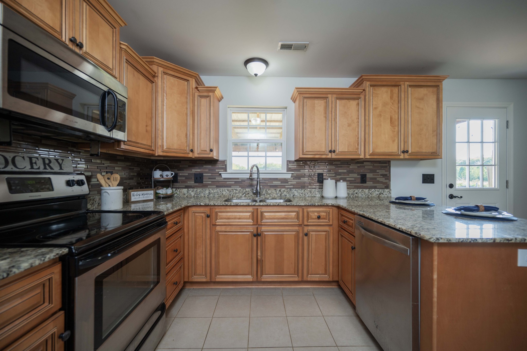 Image 9 of 22 For 3417 Eunice Drive