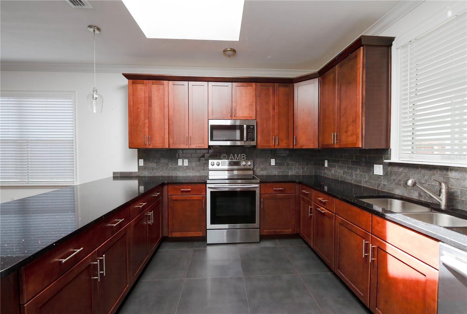 Image 3 of 23 For 3416 26th Street
