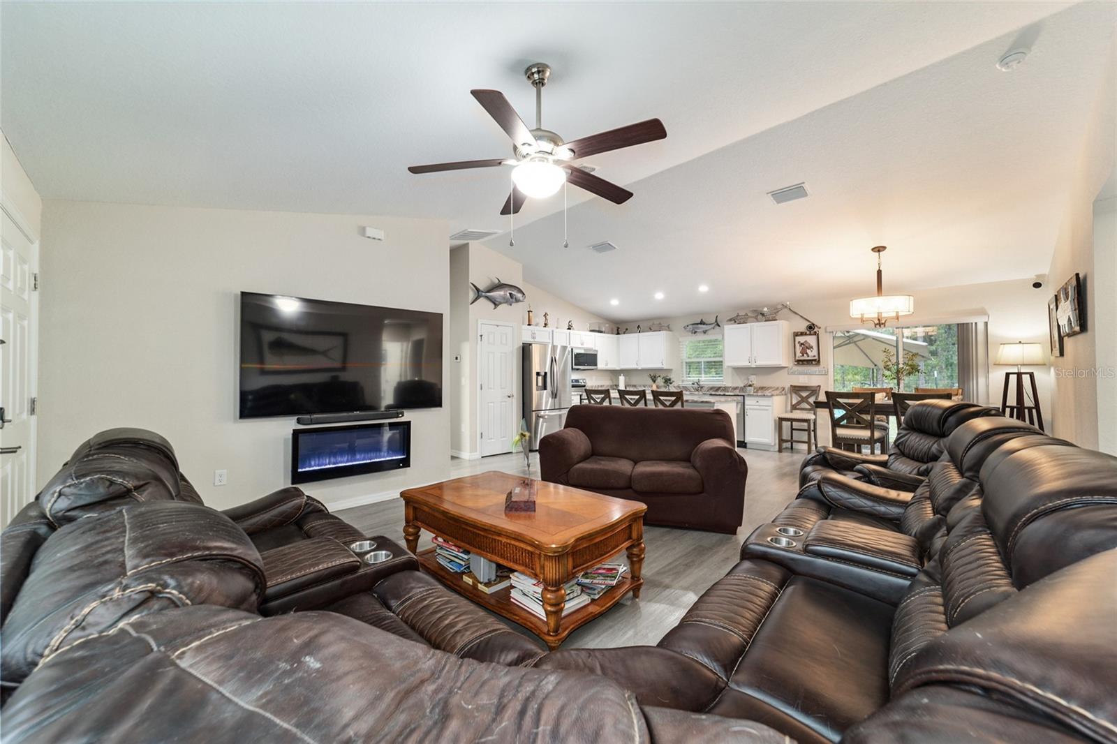 Image 7 of 31 For 13131 73rd Street