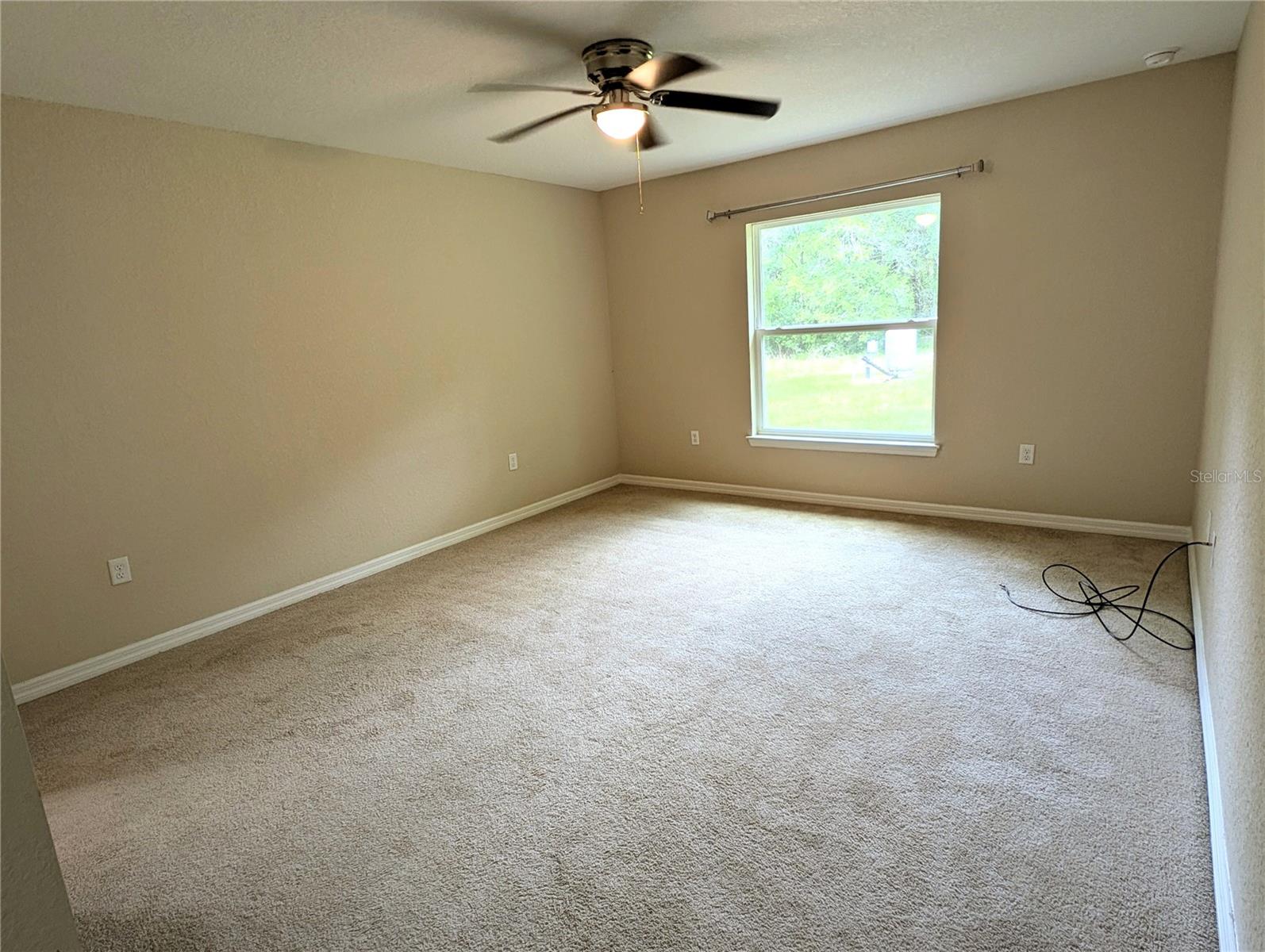 Image 11 of 37 For 13921 108th Lane