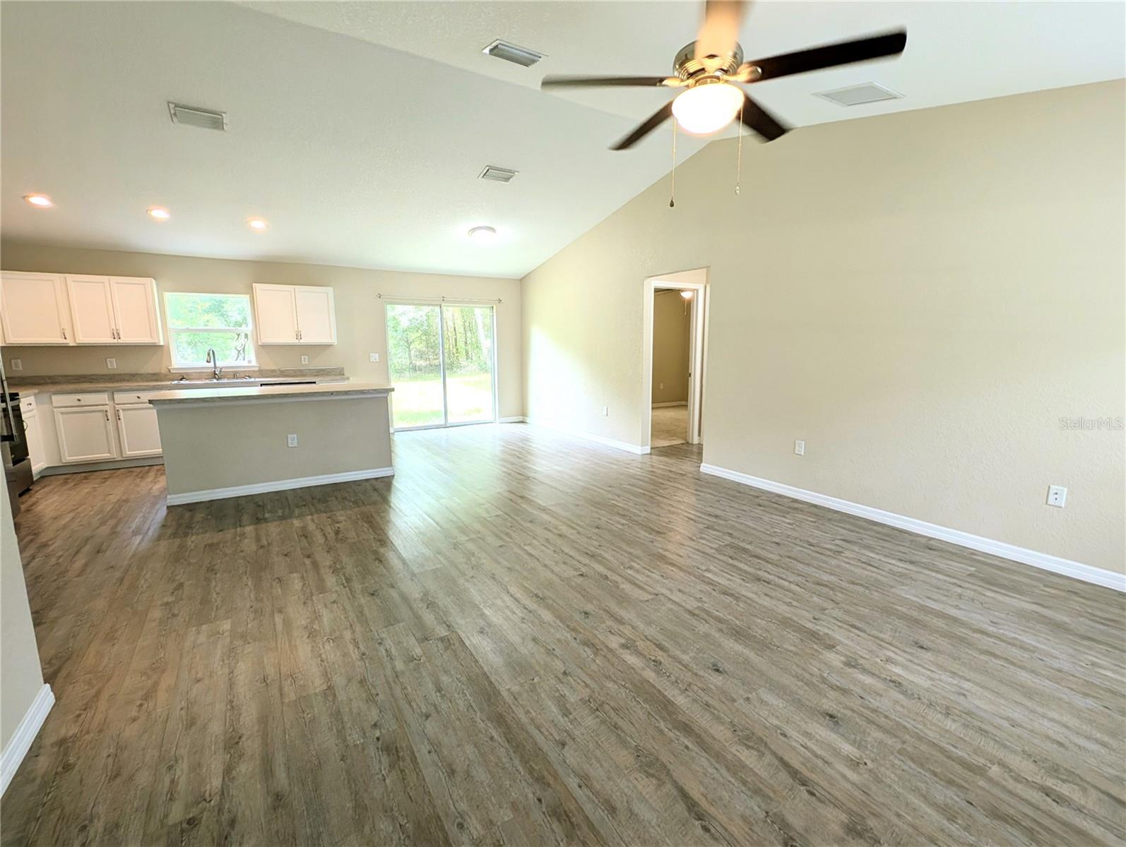 Image 4 of 37 For 13921 108th Lane