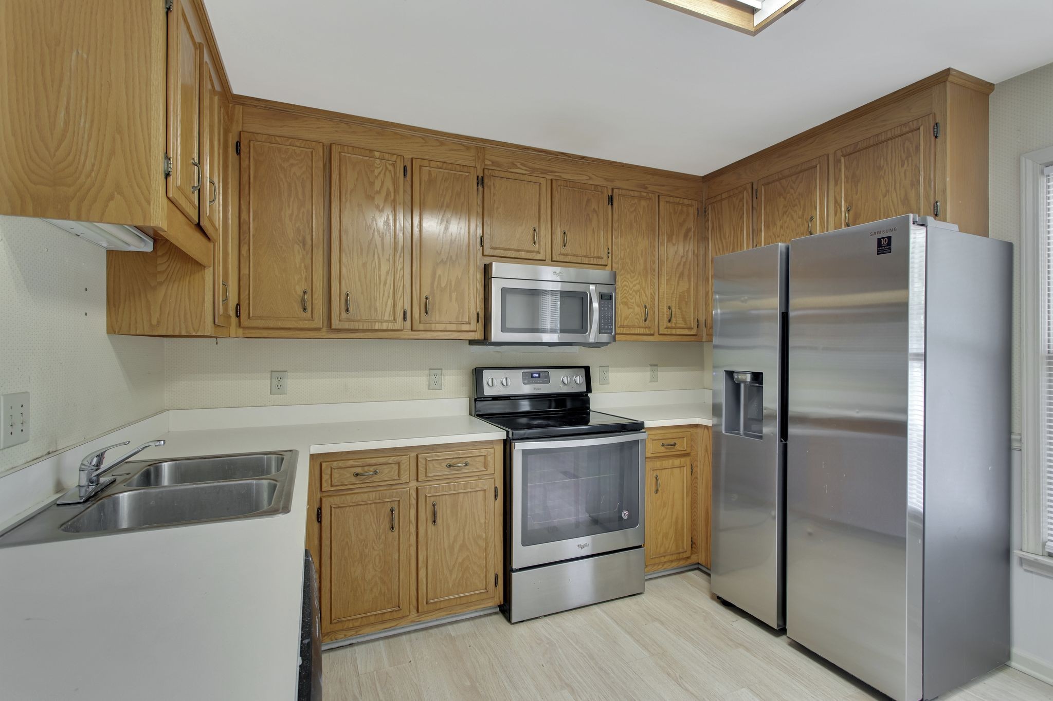 Image 13 of 23 For 5082 91str Place