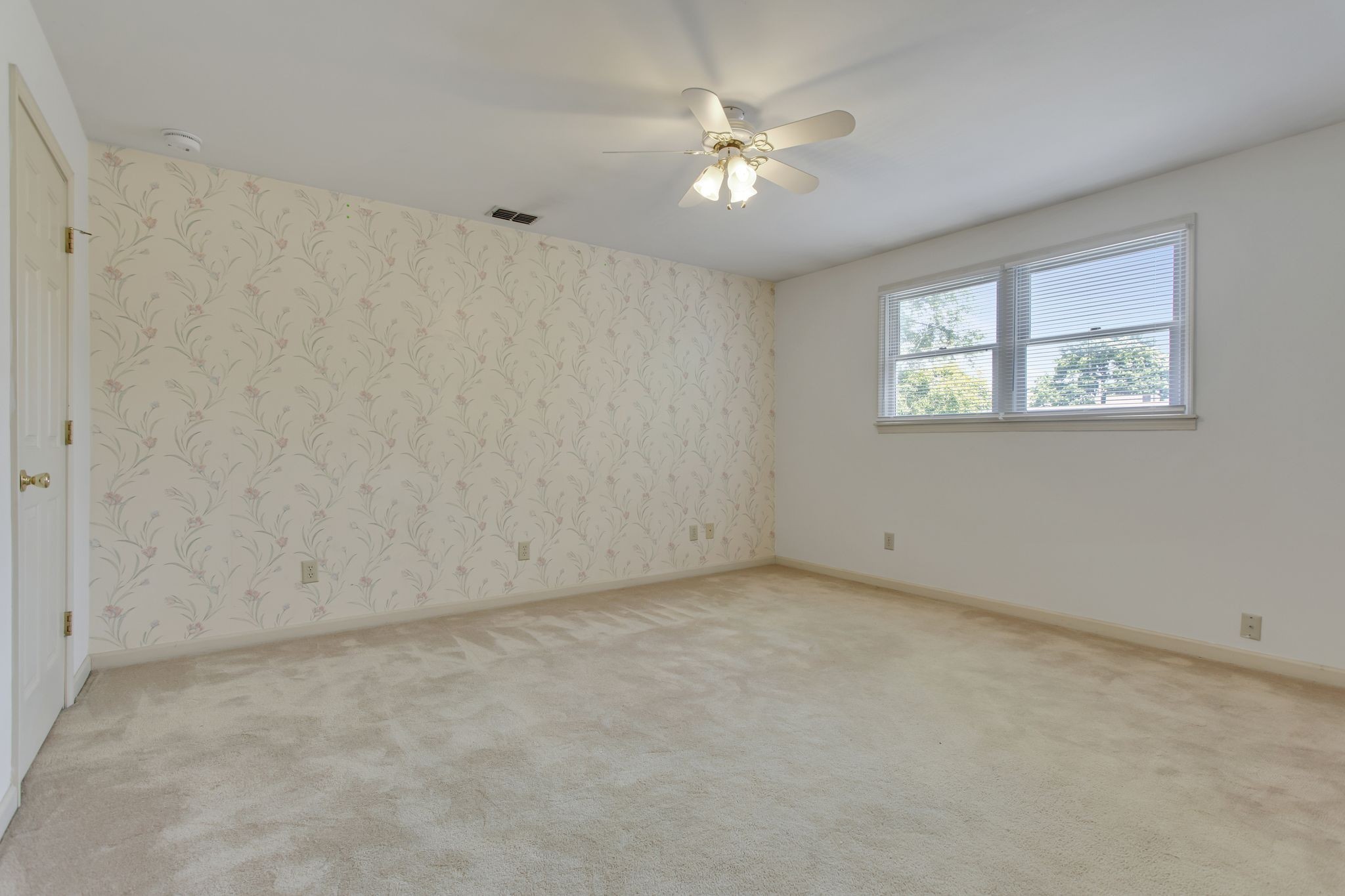 Image 20 of 23 For 5082 91str Place