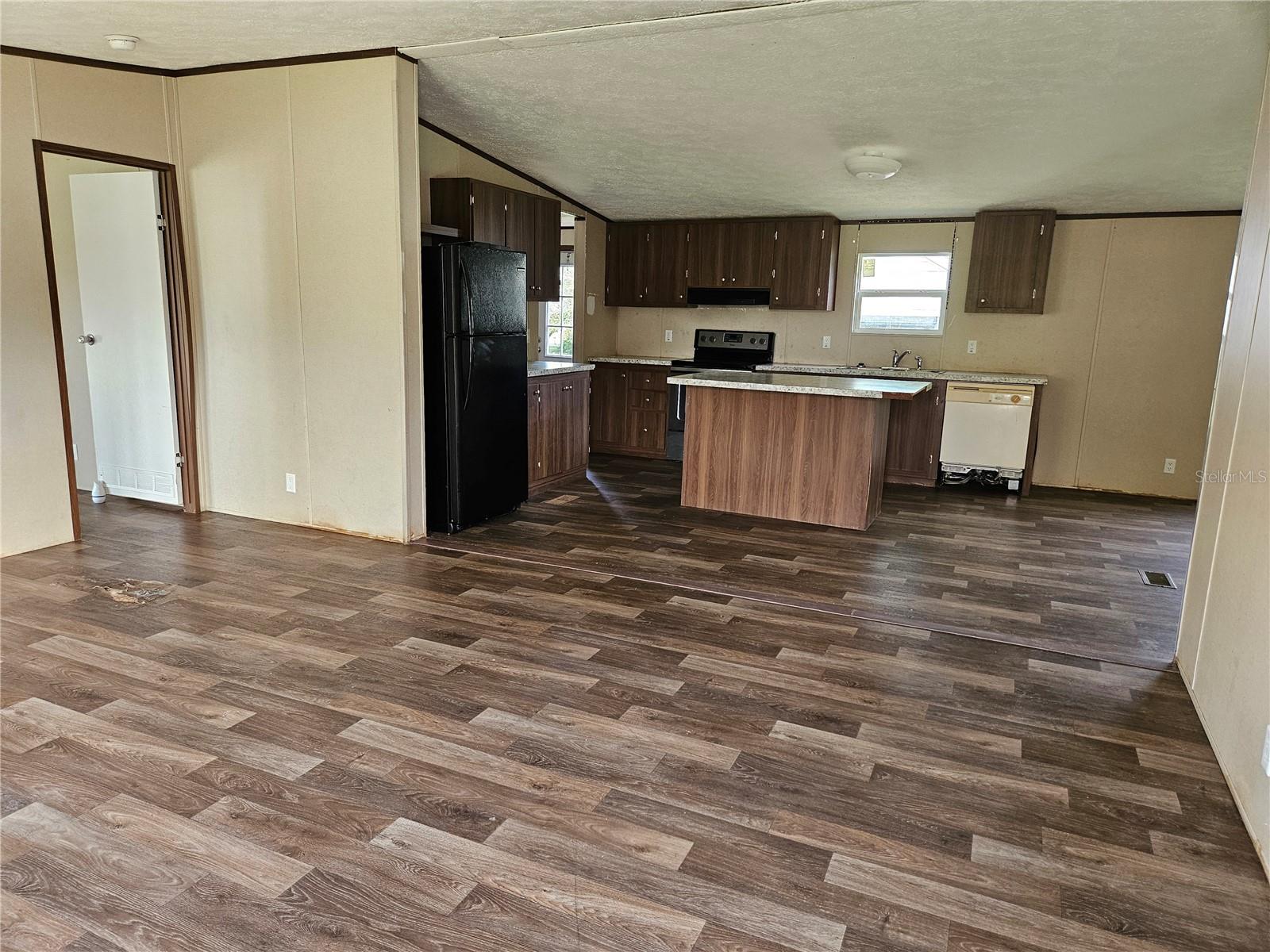 Image 6 of 13 For 6742 1st Street