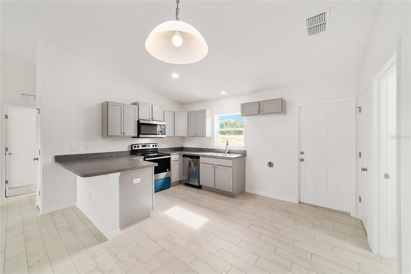 Image 16 of 38 For 14690 24th. Place