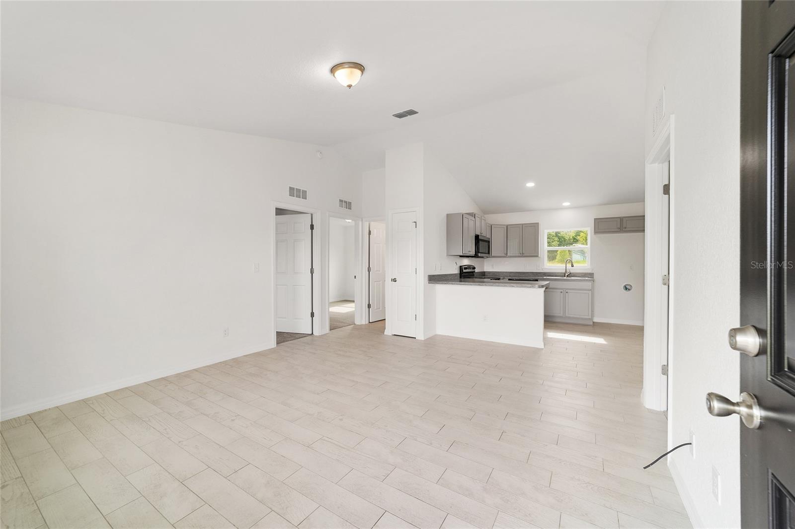 Image 5 of 38 For 14690 24th. Place