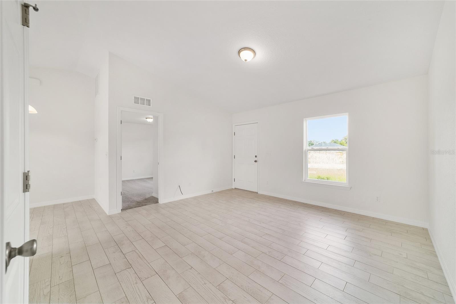 Image 10 of 38 For 14885 23rd Place