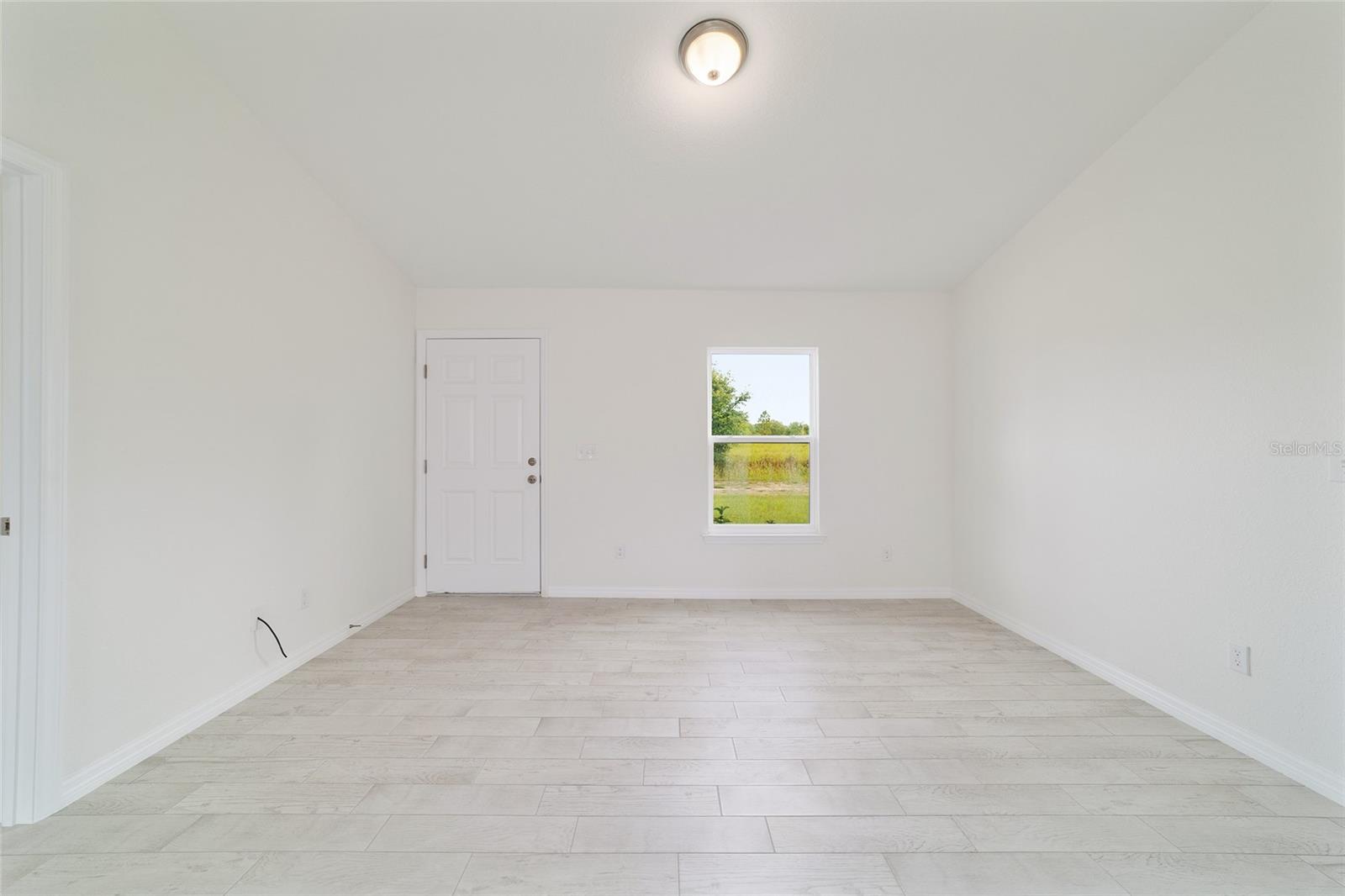 Image 14 of 41 For 14893 23rd Place