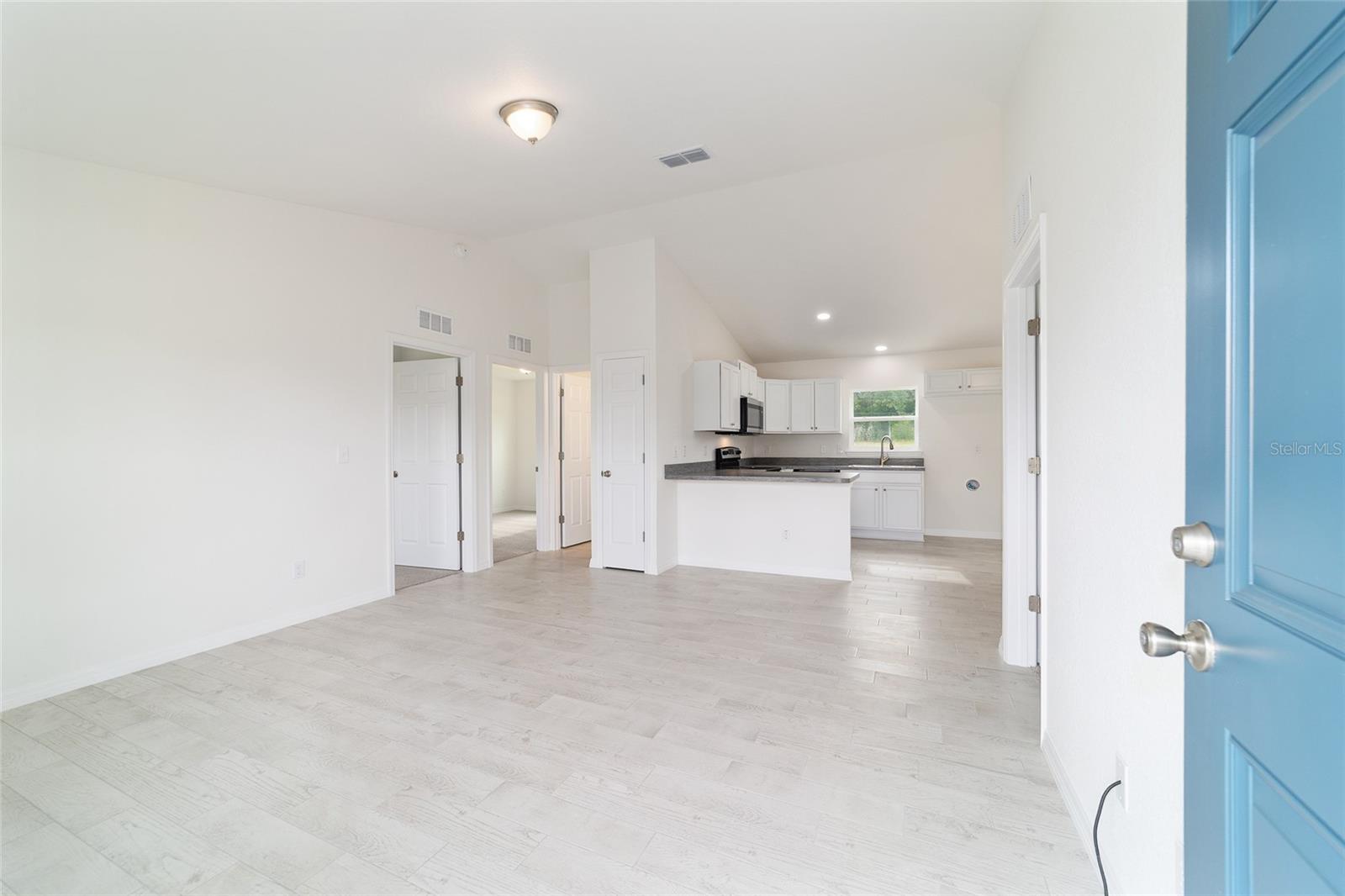 Image 7 of 41 For 14893 23rd Place