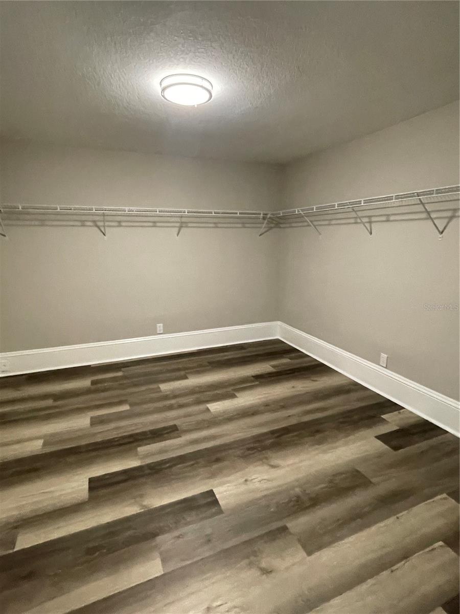 Image 18 of 36 For 4609 7th Street