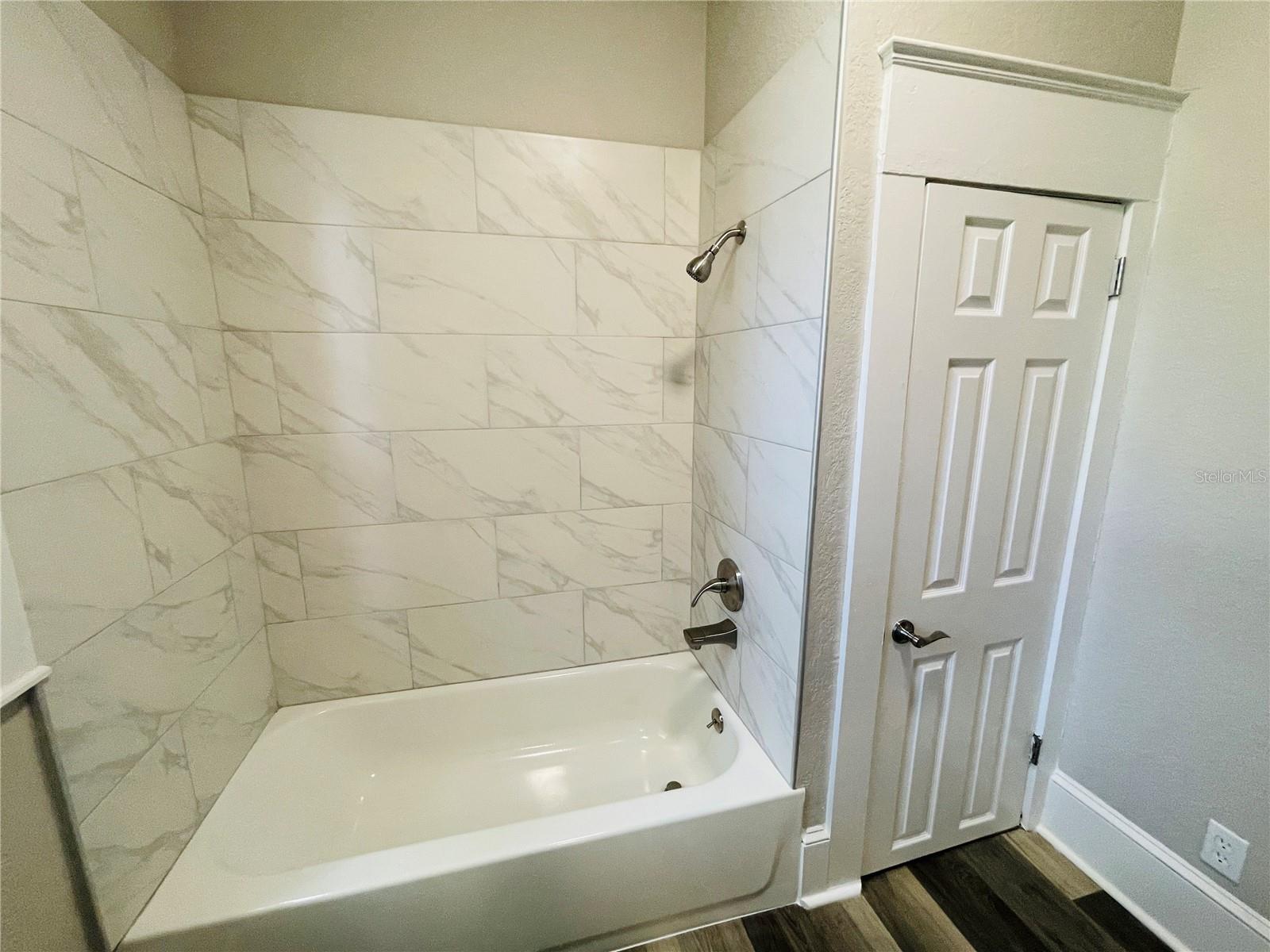 Image 23 of 36 For 4609 7th Street