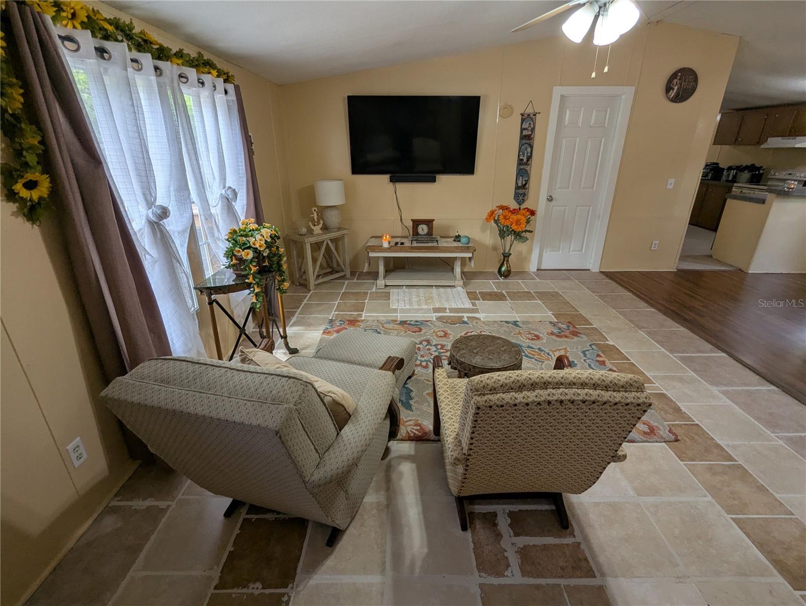 Image 14 of 49 For 320 76th Avenue