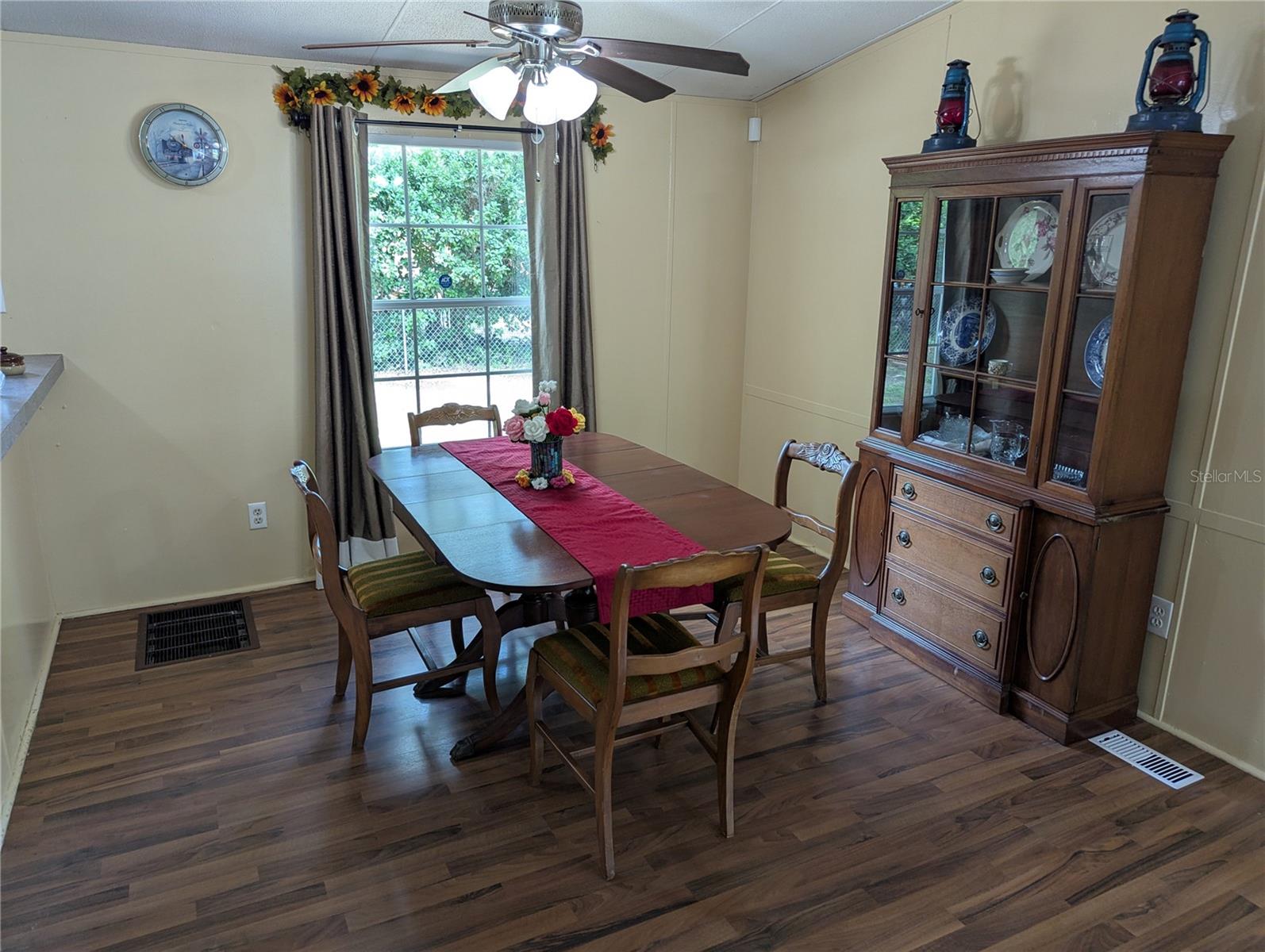 Image 21 of 49 For 320 76th Avenue