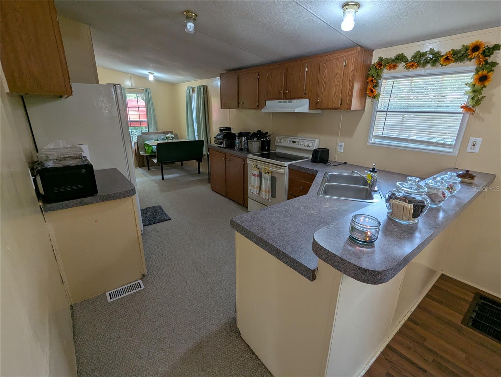 Image 22 of 49 For 320 76th Avenue