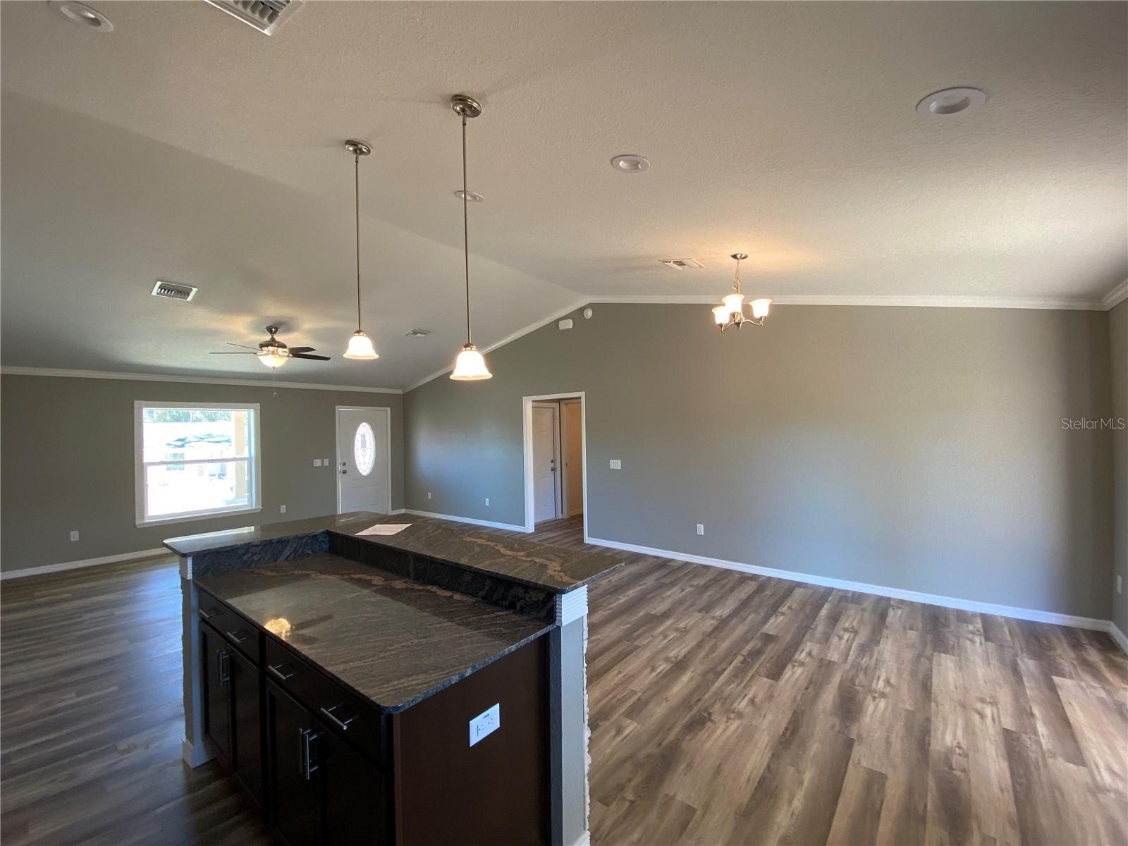 Image 6 of 24 For 299 Oak Lane Drive