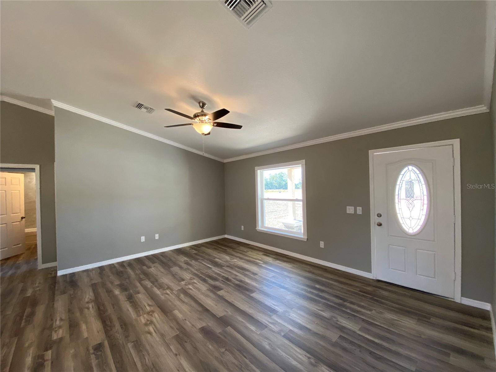 Image 9 of 24 For 299 Oak Lane Drive