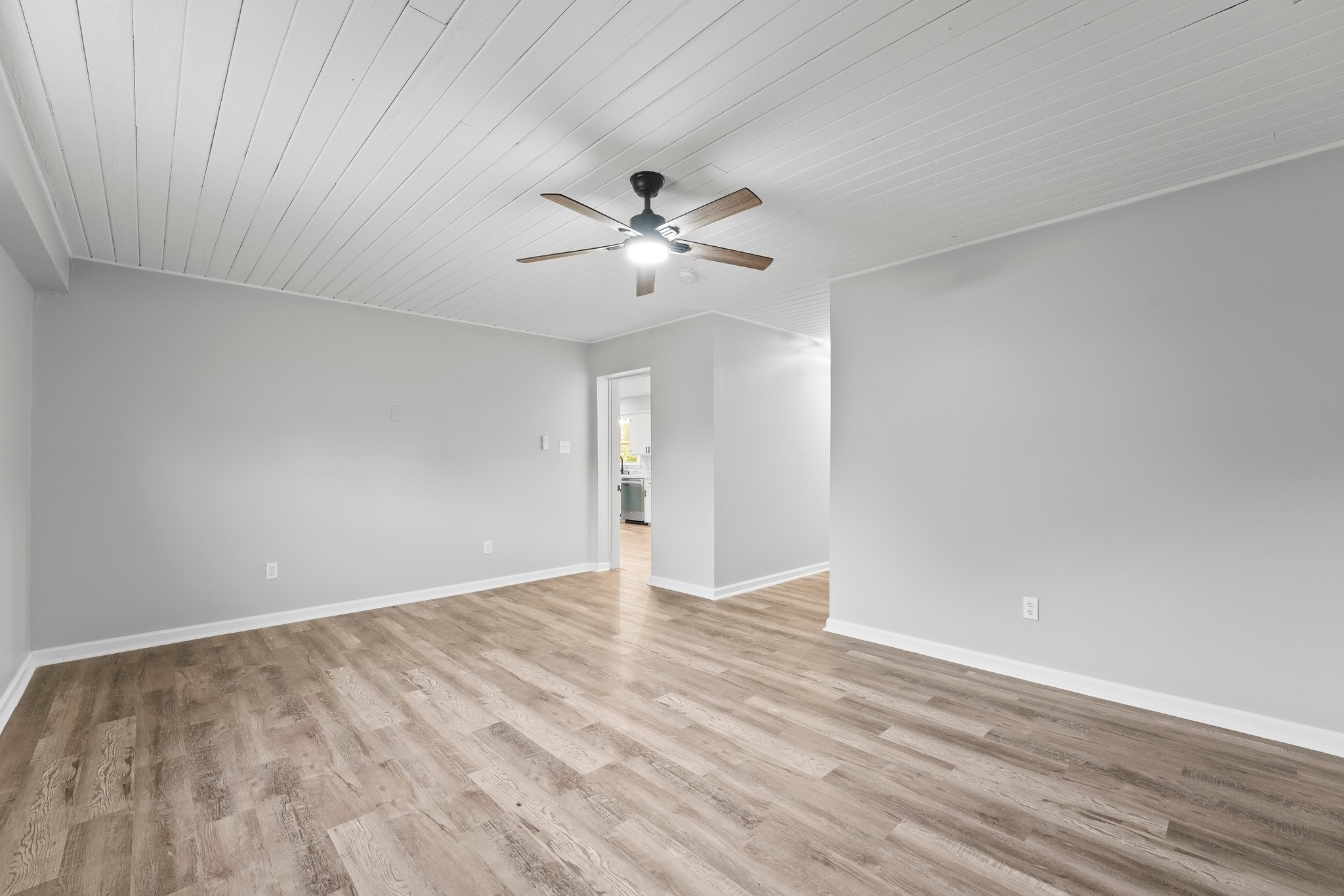 Image 15 of 50 For 23608 124 Place Road