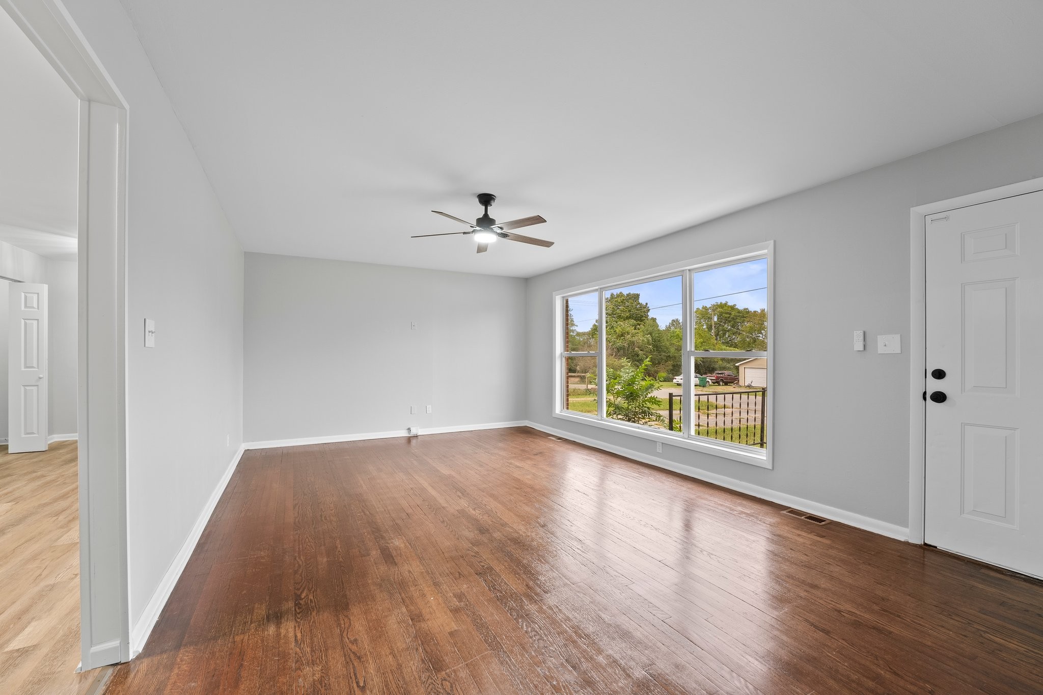 Image 9 of 50 For 23608 124 Place Road