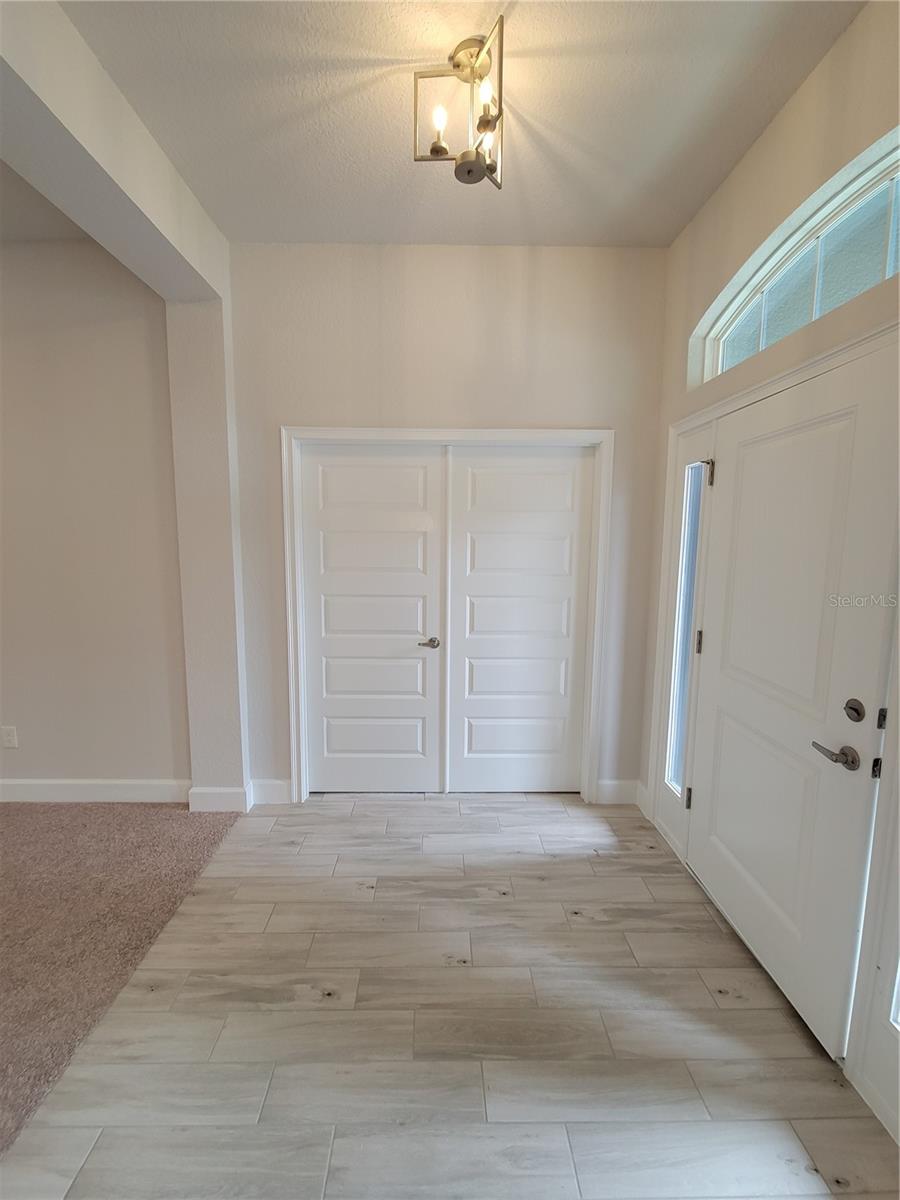 Image 6 of 19 For 15055 25th Circle