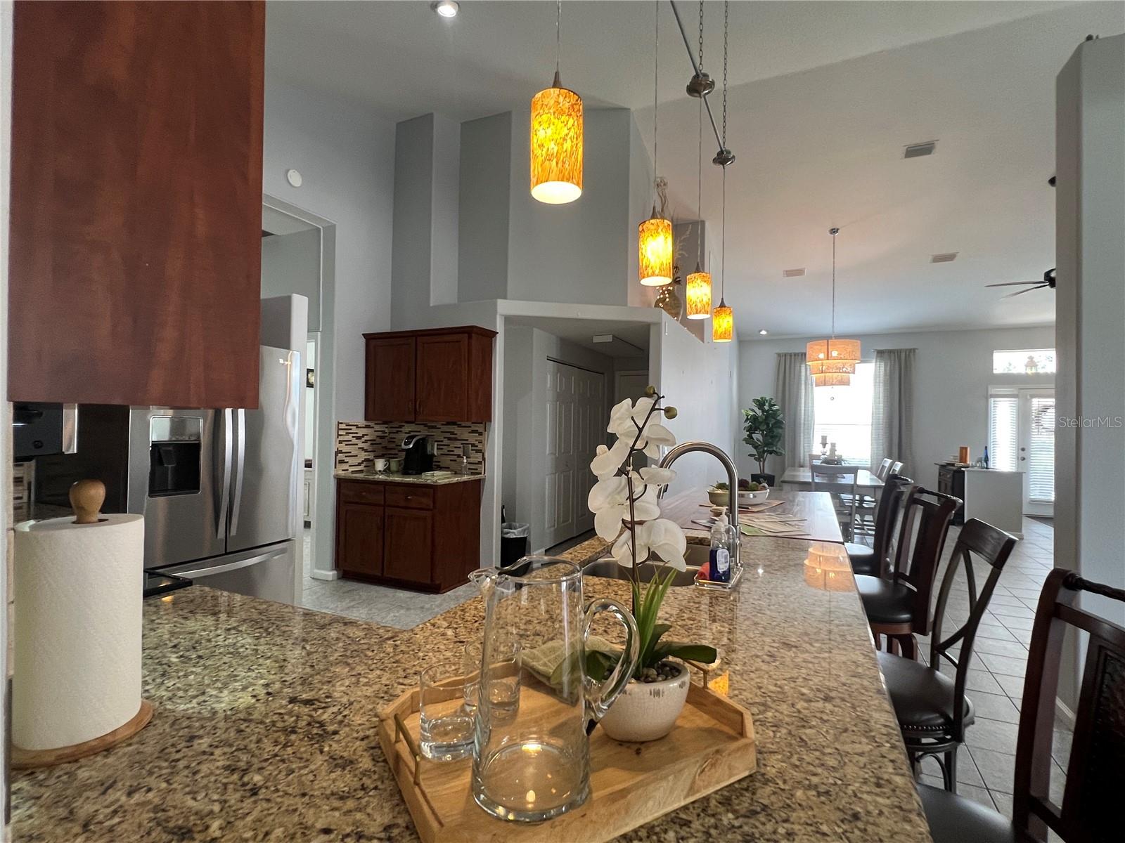 Image 22 of 94 For 2515 53 Avenue